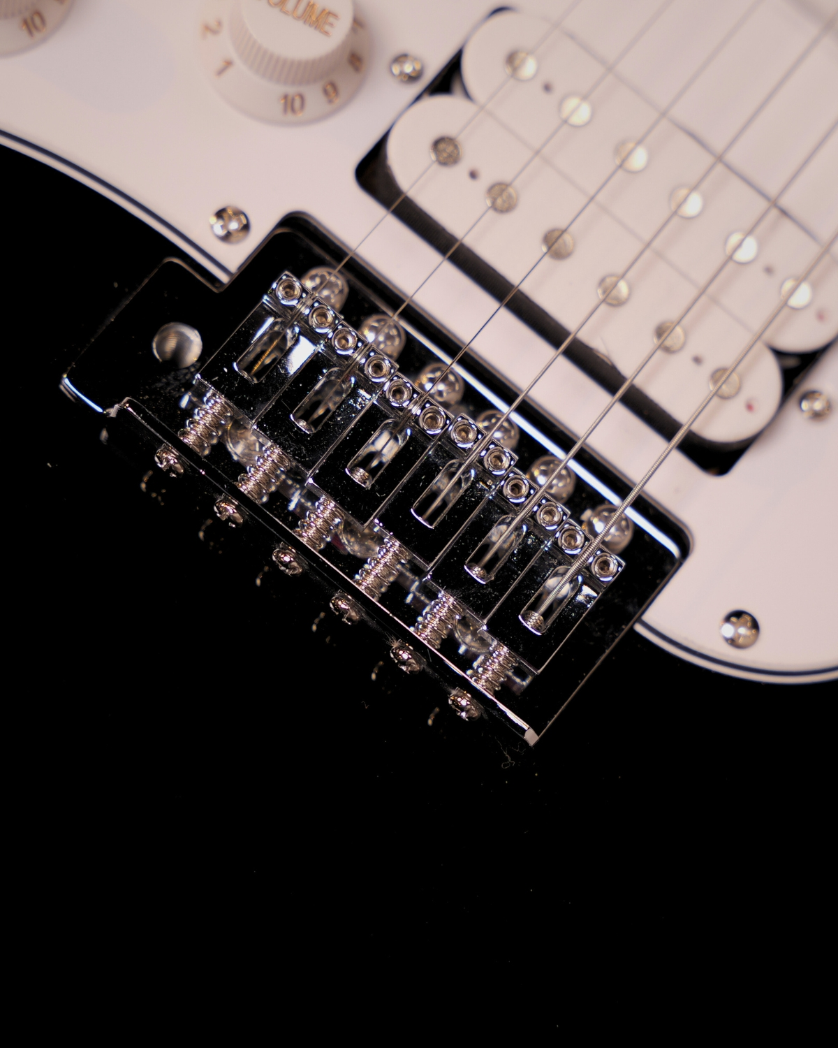 Donner DST-100BL Amfili Solak Elektro Gitar Seti (Siyah)