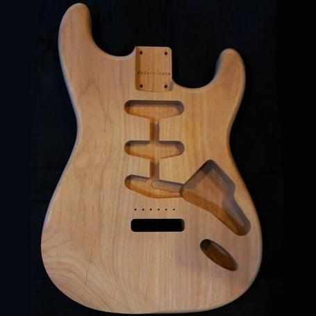 Hosco Japan BD08ST 2 Parça SSS Strat Gövde USA Alder