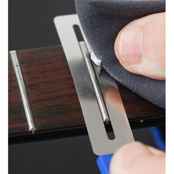 Musicnomad MN124 Frine Fret Polish Kiti