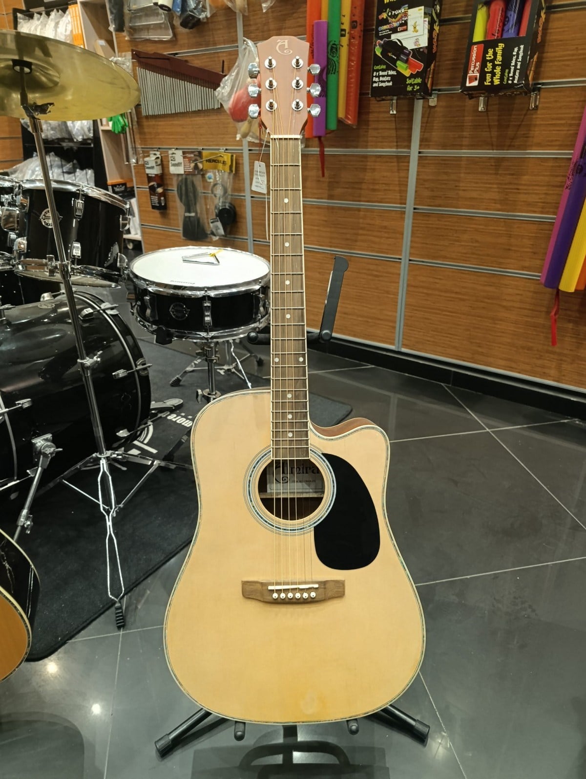 Outlet - Almira F800N-CE Elektro Akustik Gitar