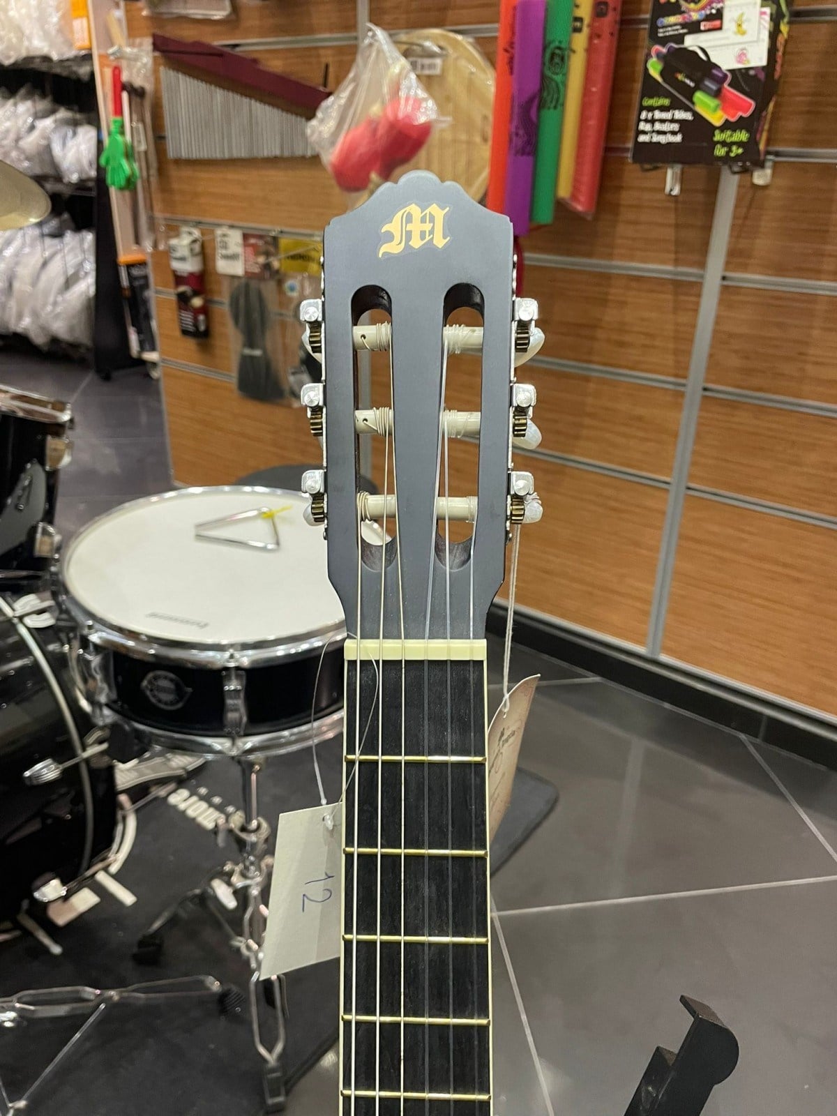 Outlet - Miguel Angela MA2M-N Mat Cilalı Klasik Gitar