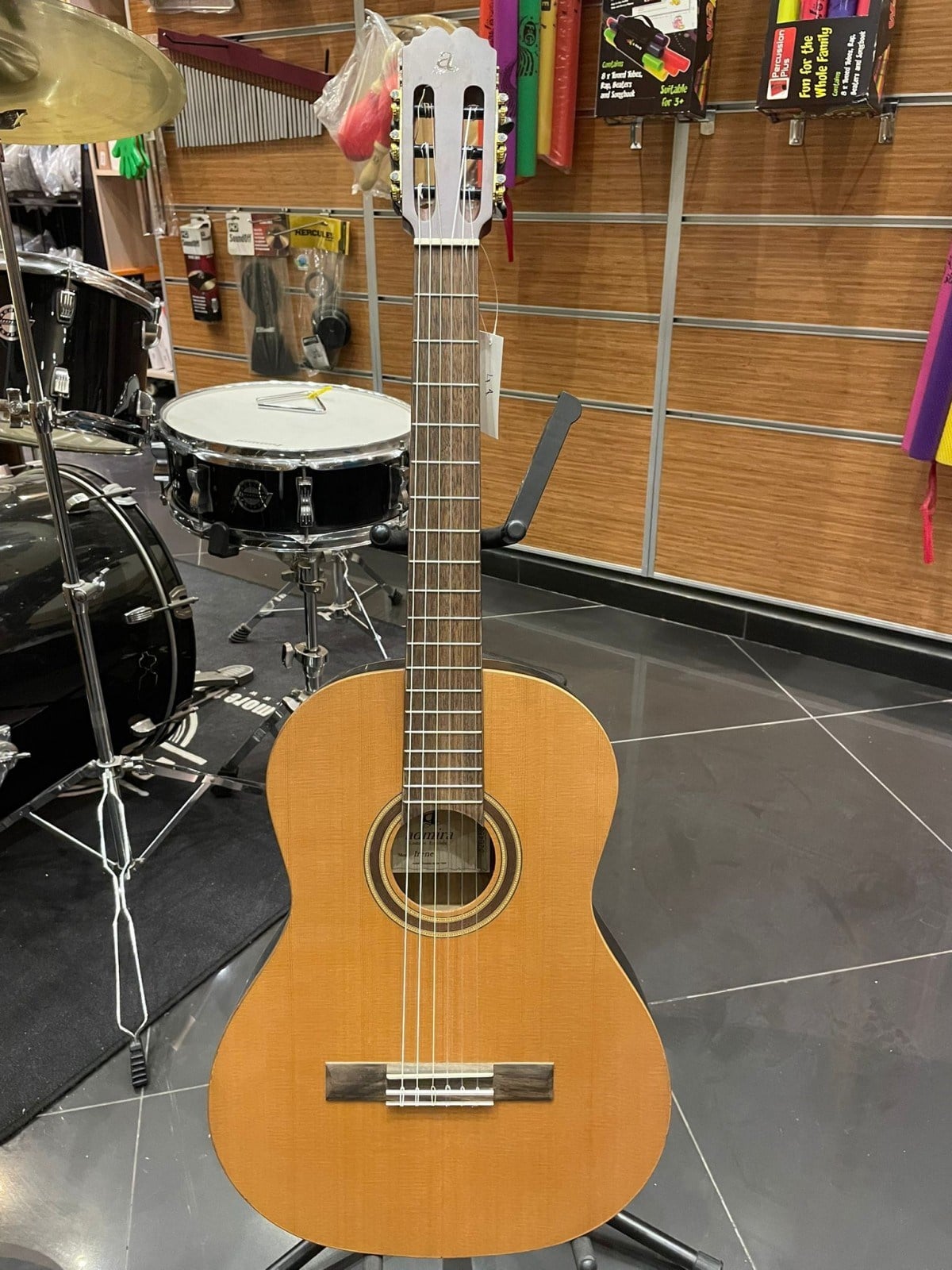 OUTLET 2 - Admira Irene Klasik Gitar