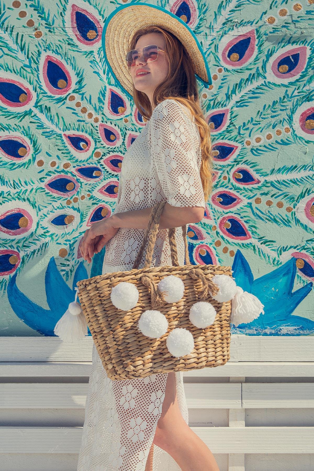 Beyaz Ponponlu ve Jüt Askılı Hasır Kol Çantası