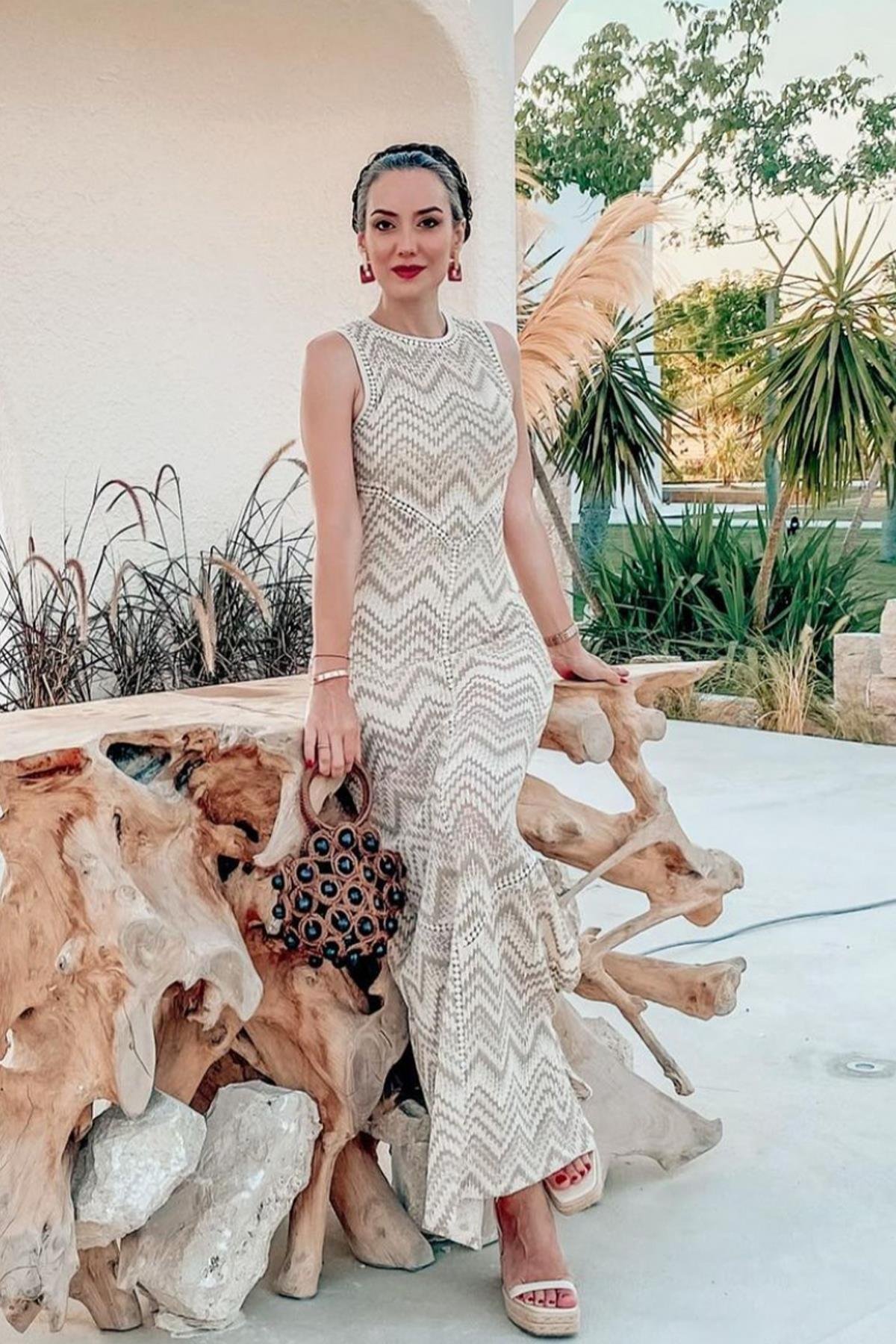 Kahverengi Ahşap Boncuk Detaylı El Yapımı Kol Çantası