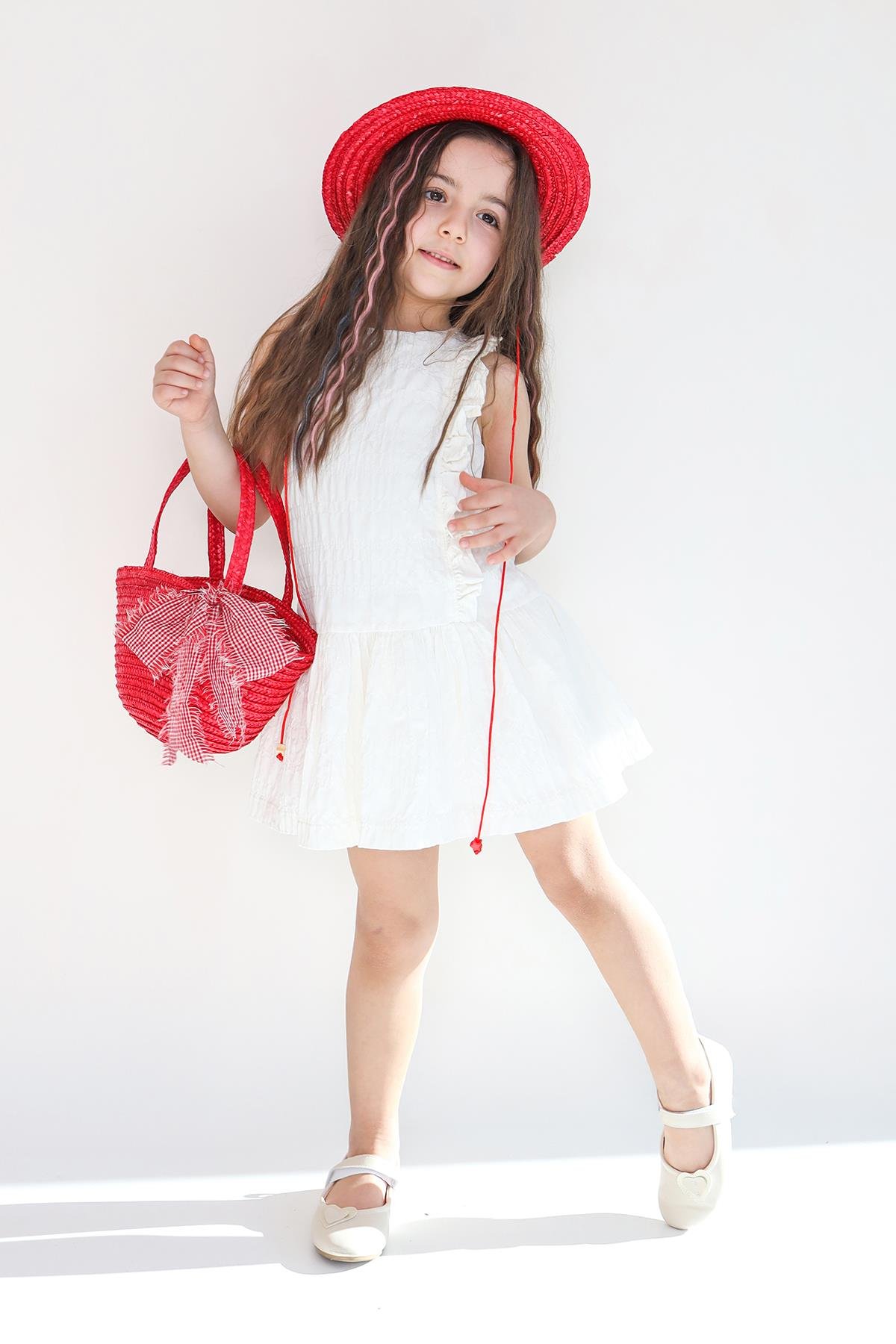 Kırmızı Hasır Şapka 