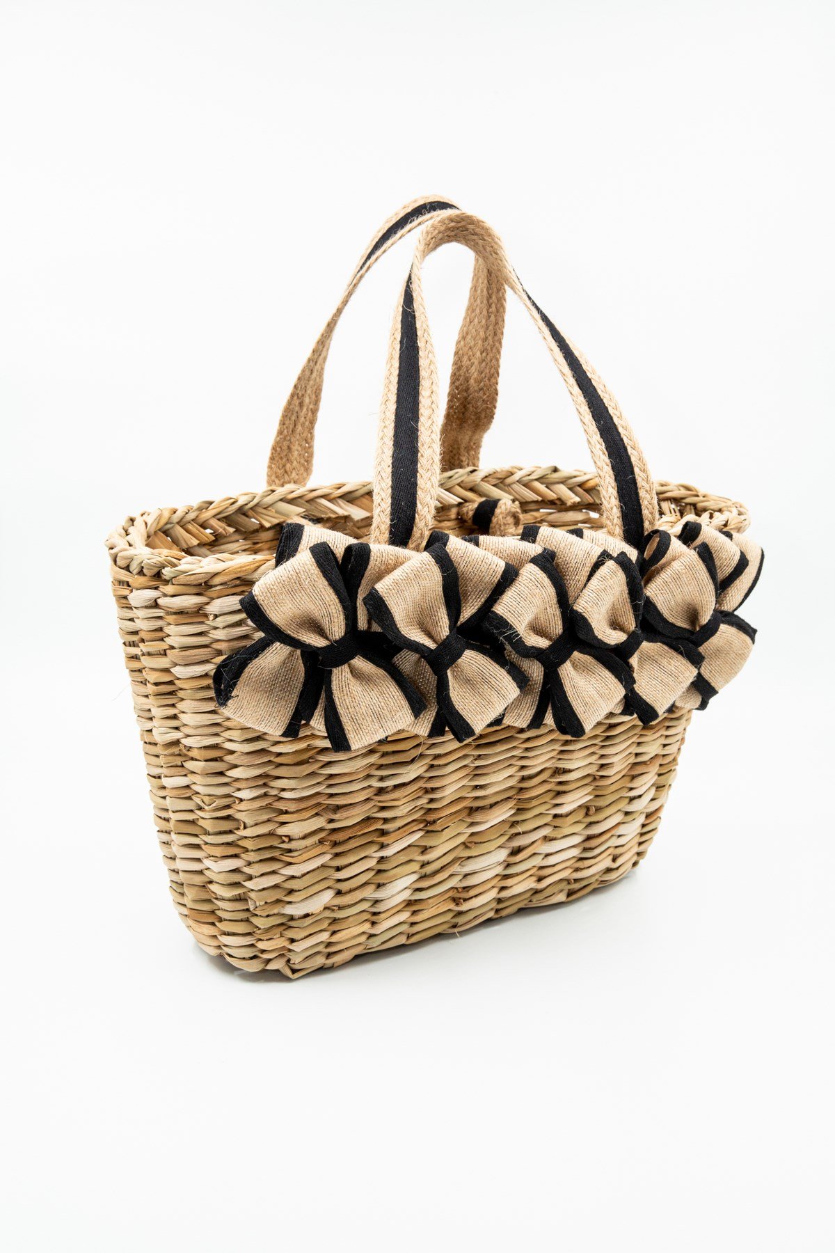 Siyah ve Krem Renkli Fiyonk Detaylı Hasır Kol Çantası