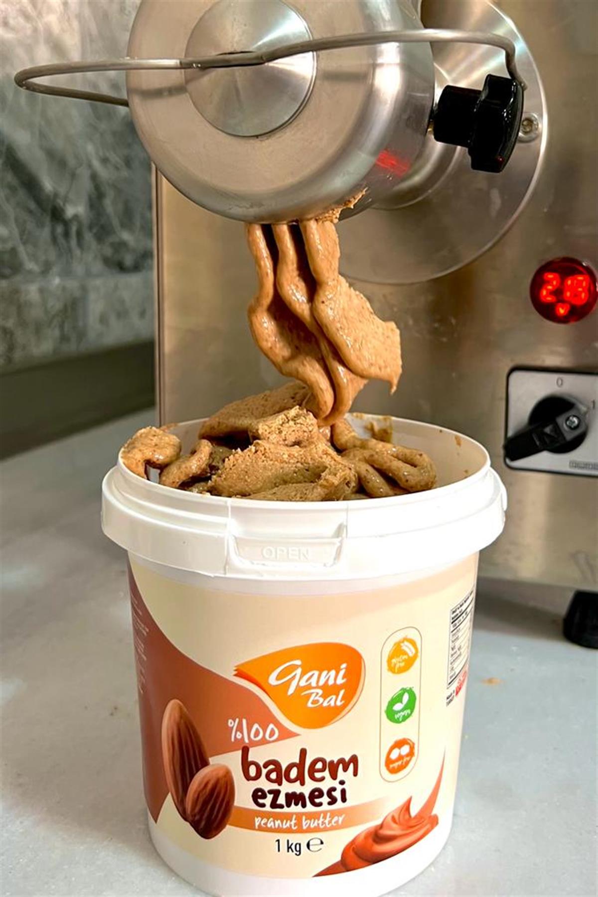 Badem Ezmesi 1 Kg