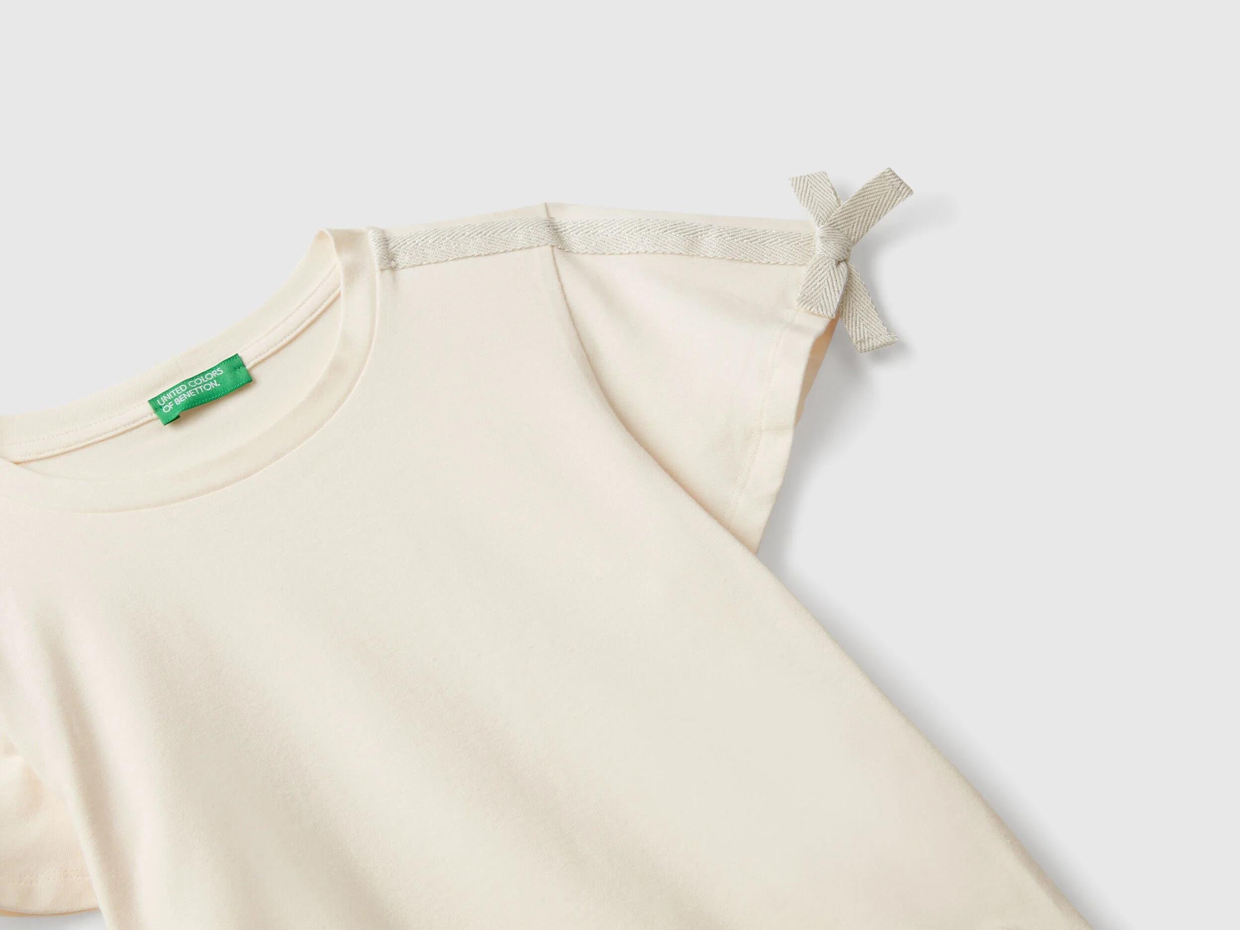Benetton Kız Çocuk Logo İşlemeli Omuzları Simli Kurdeleli T-shirt