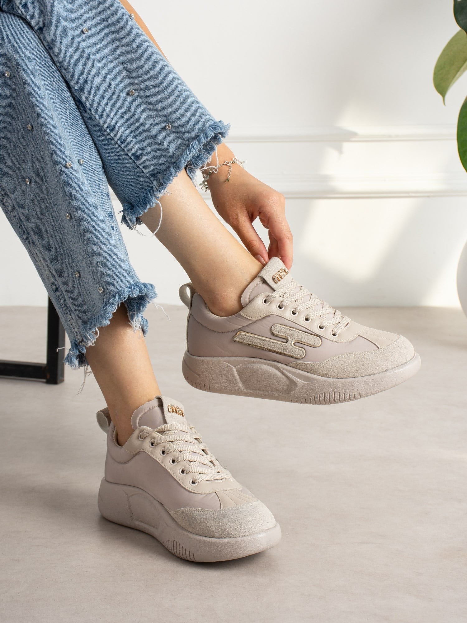 AMORA Krem Kadın Sneakers