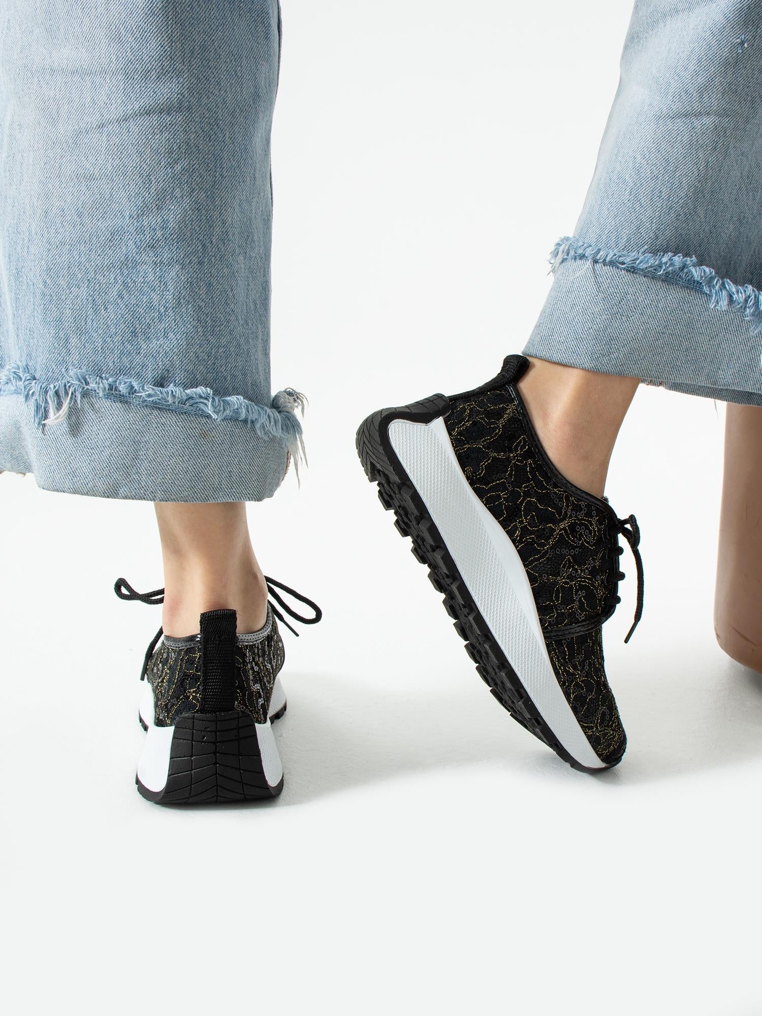 AURELA Siyah Dantel Pul Detaylı Kadın Sneakers