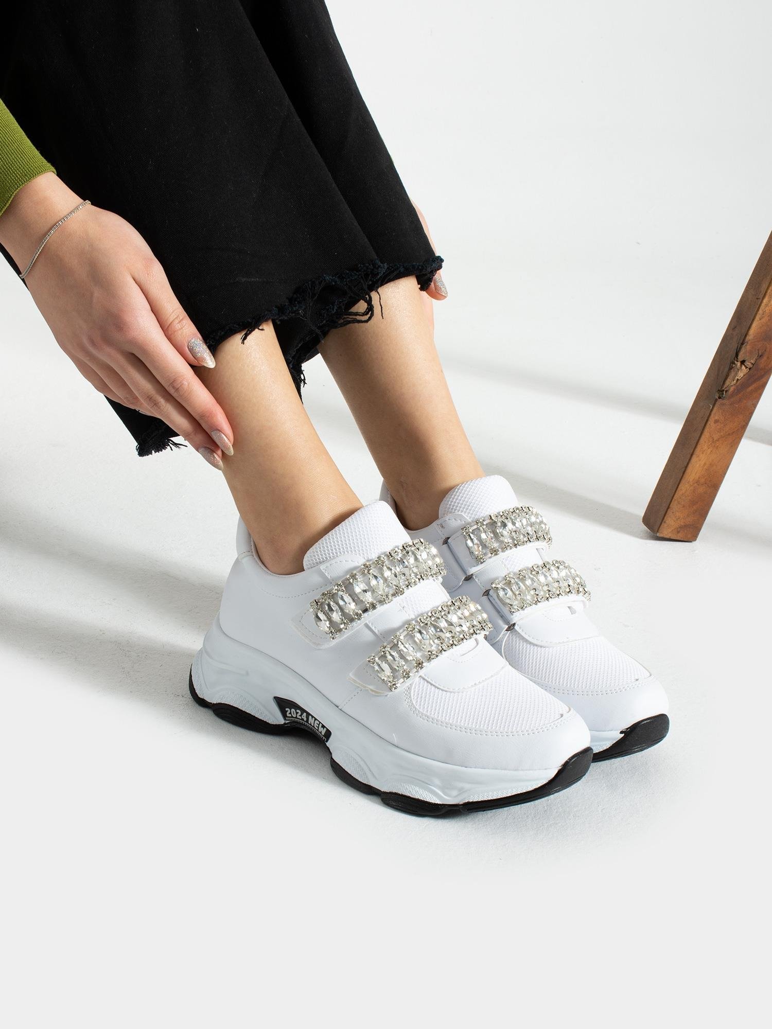BONİTA Beyaz Cırtı Taş Detay Kadın Sneakers