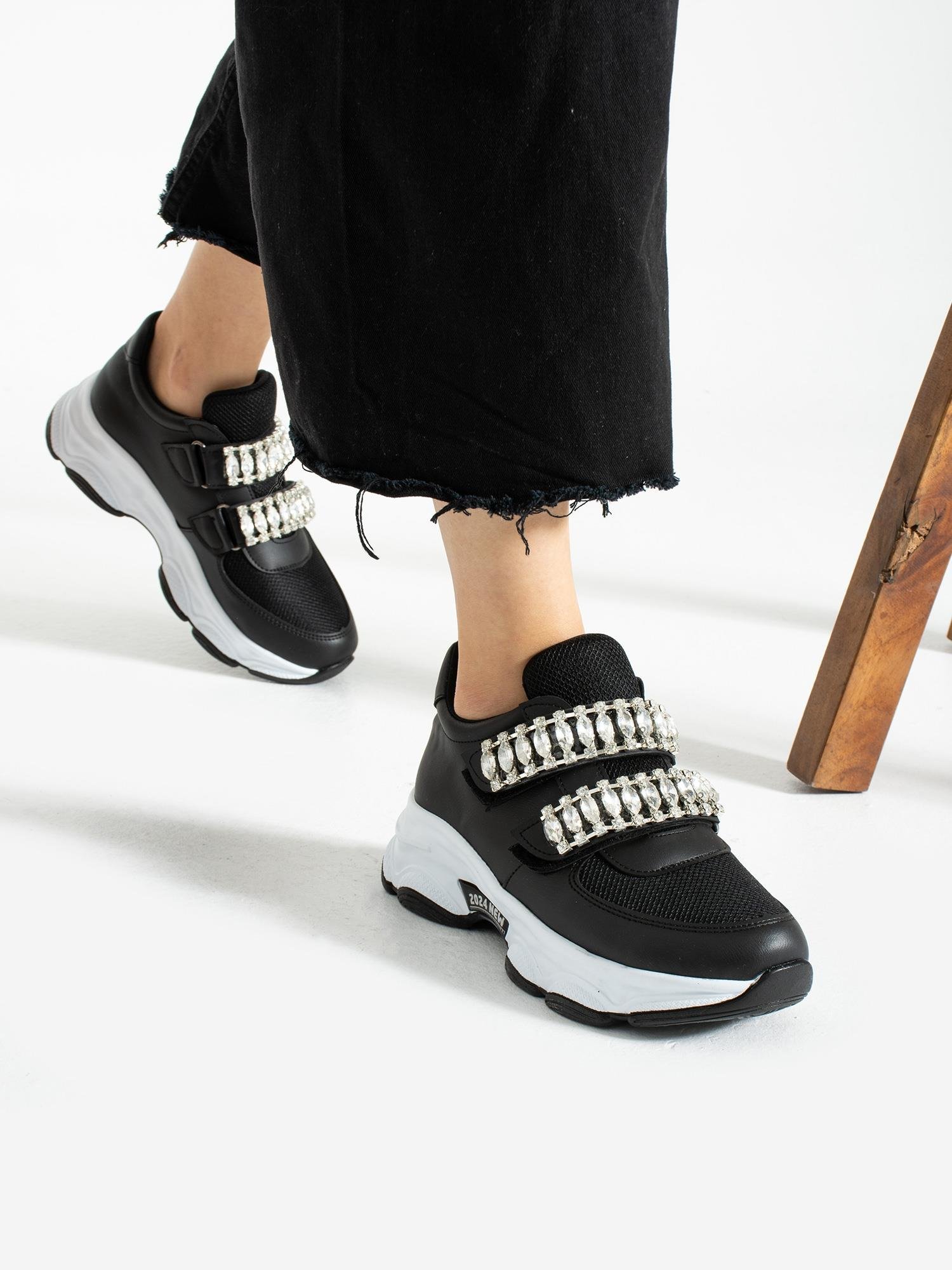 BONİTA Siyah Cırtı Taş Detay Kadın Sneakers