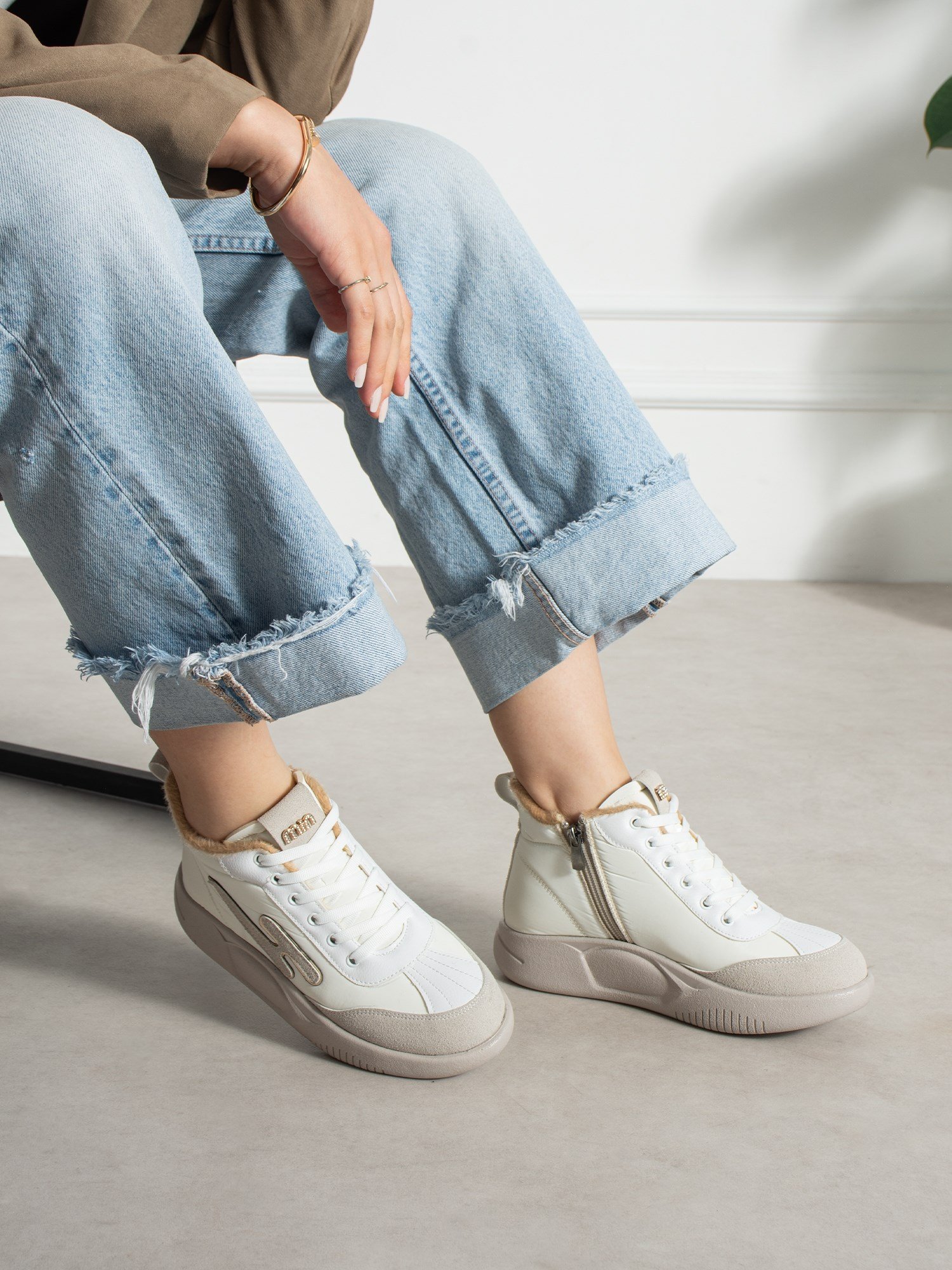 ELİSA Beyaz İçi Kürklü Gizli Topuklu Kadın Sneakers Bot