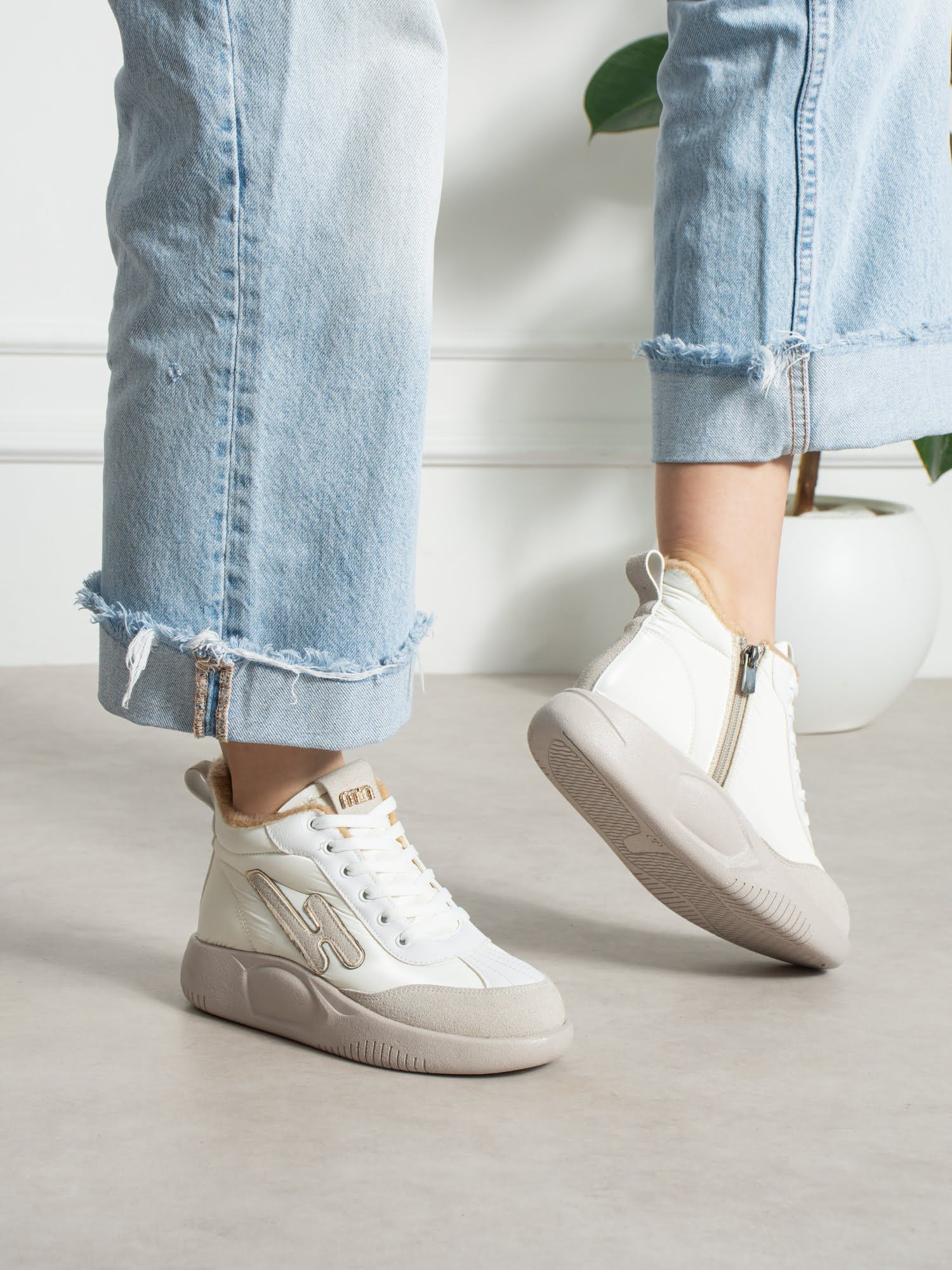 ELİSA Beyaz İçi Kürklü Gizli Topuklu Kadın Sneakers Bot