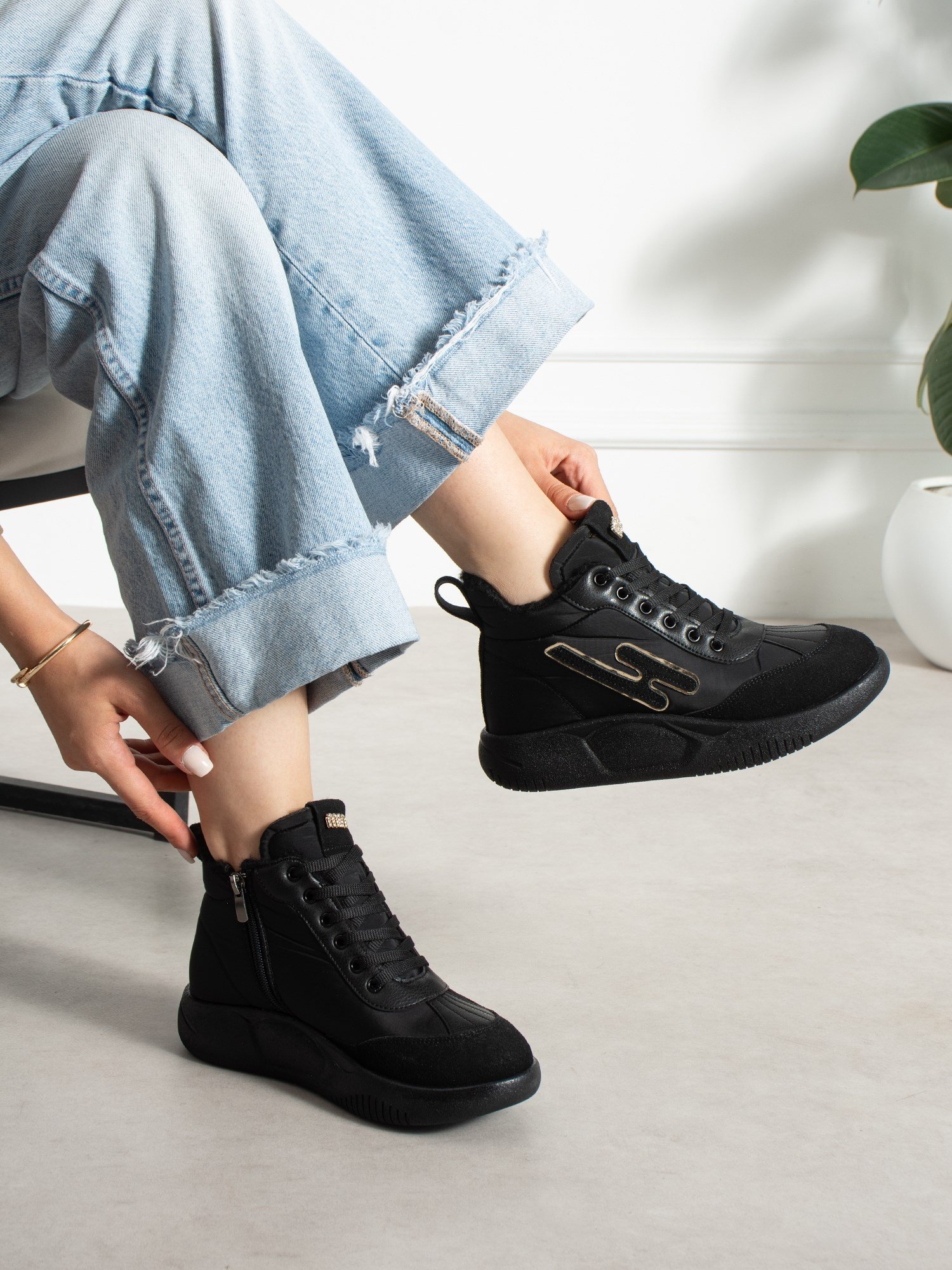 ELİSA Siyah İçi Kürklü Gizli Topuklu Kadın Sneakers Bot