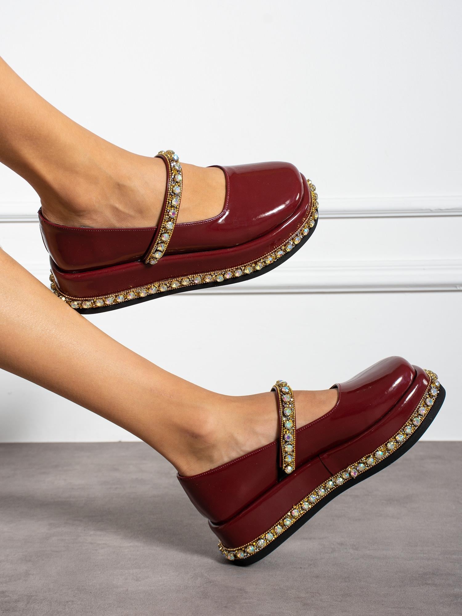 Swiz Bordo Rugan Taş Detay Kadın Loafer