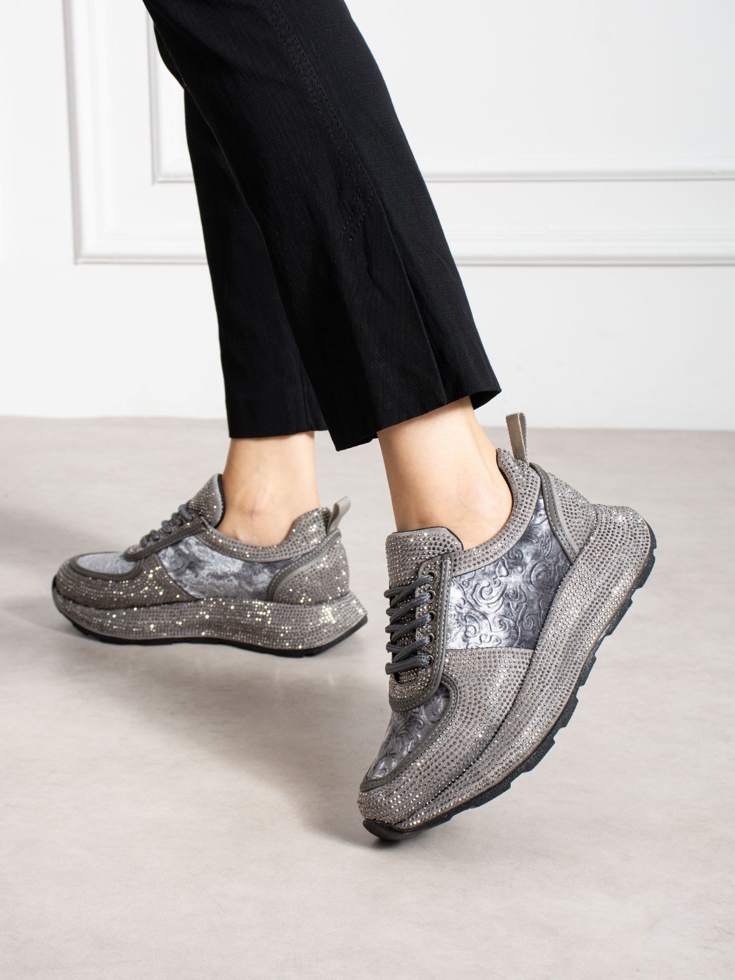 VOCHO Gri Taşlı Kadın Sneakers