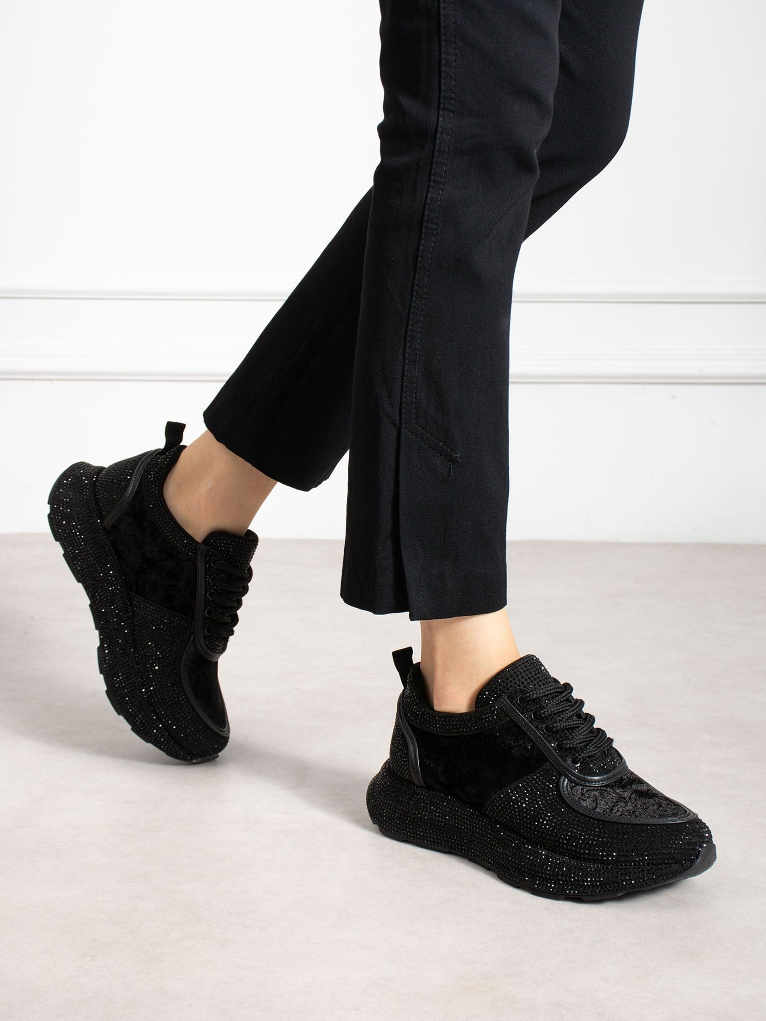 VOCHO Siyah Taşlı Kadın Sneakers