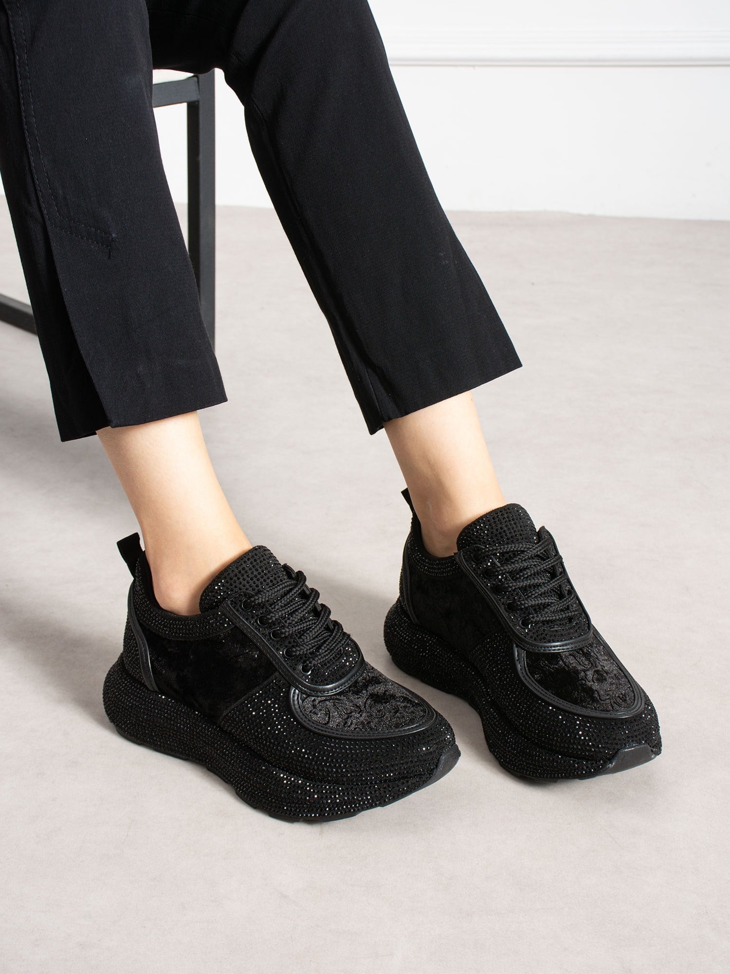 VOCHO Siyah Taşlı Kadın Sneakers