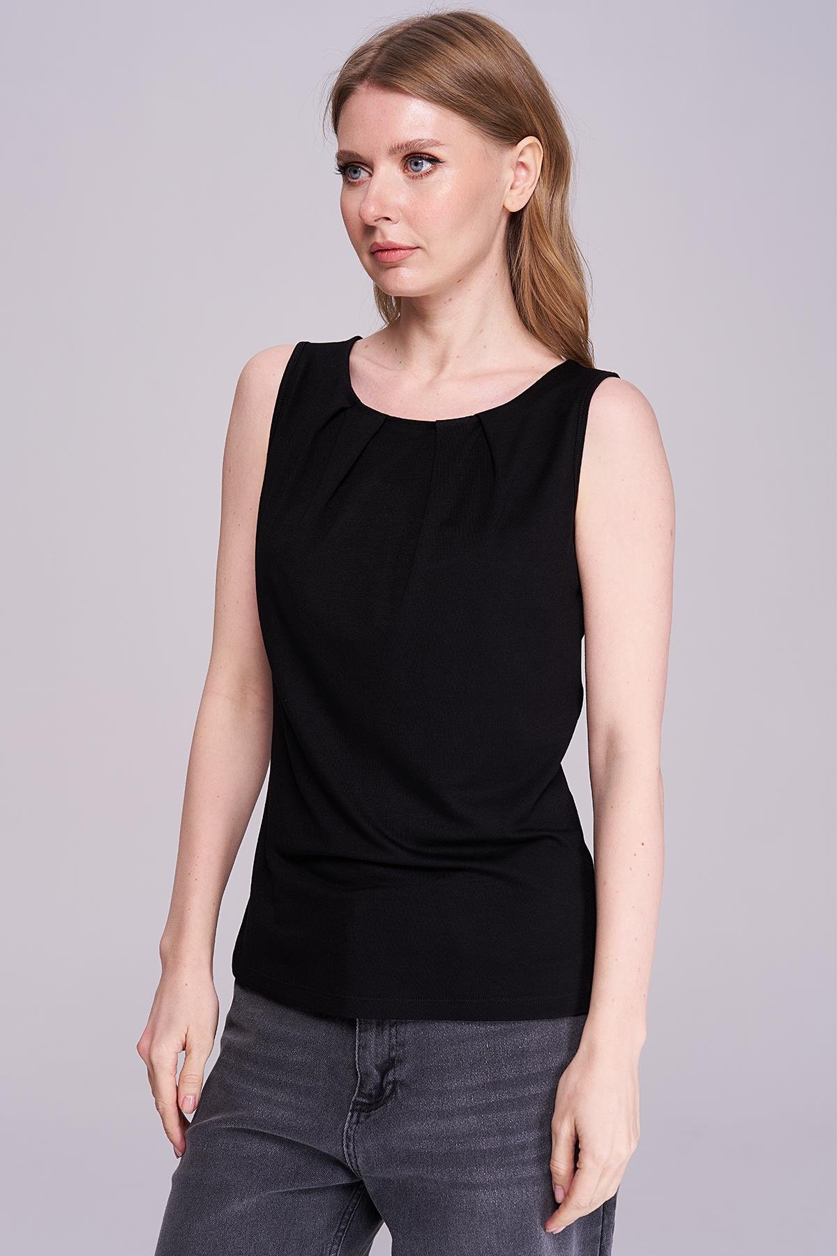 Kayık Yaka-Ön Pileli Body