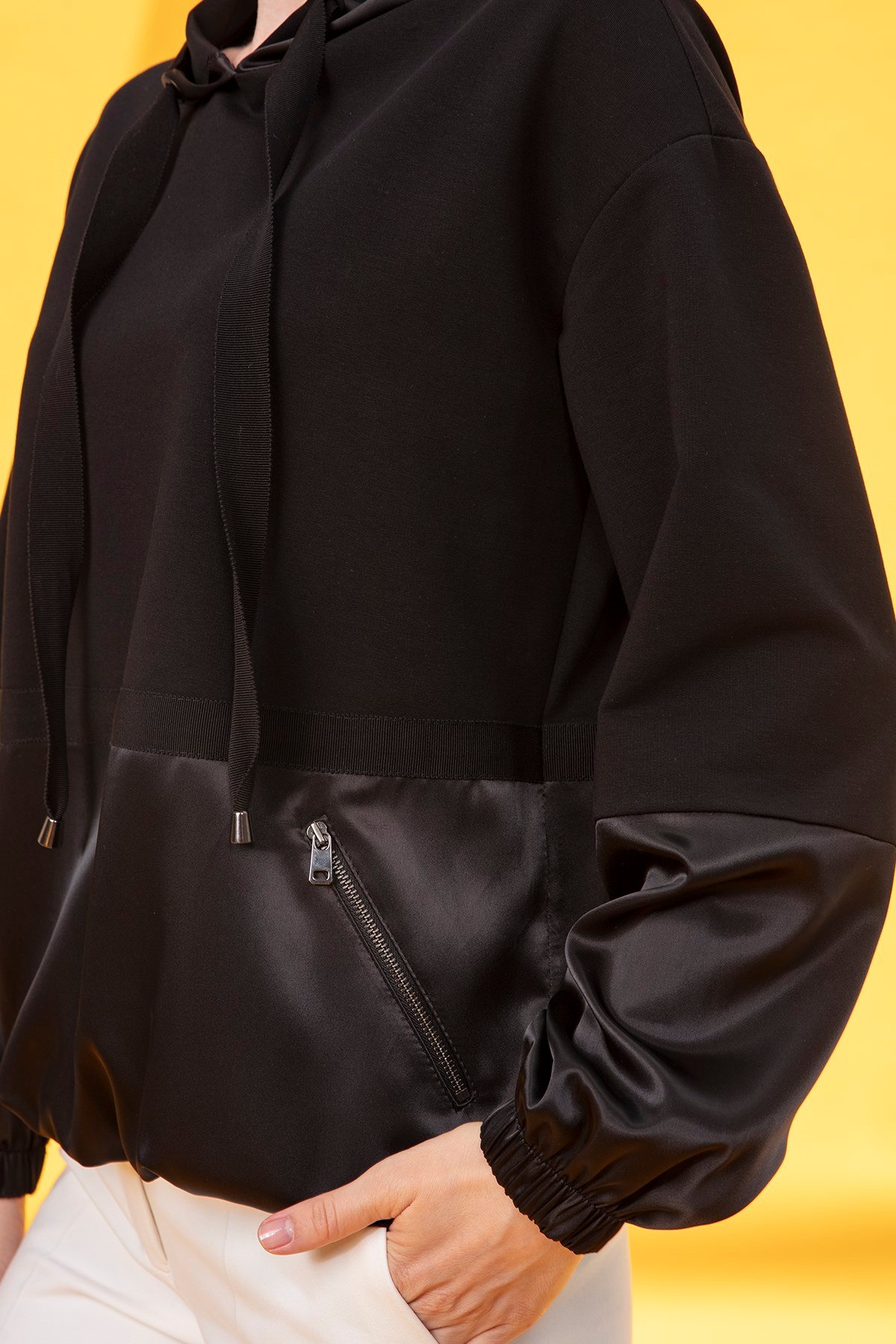 Sweatshirt-Kapüşonlu , Saten Garnili