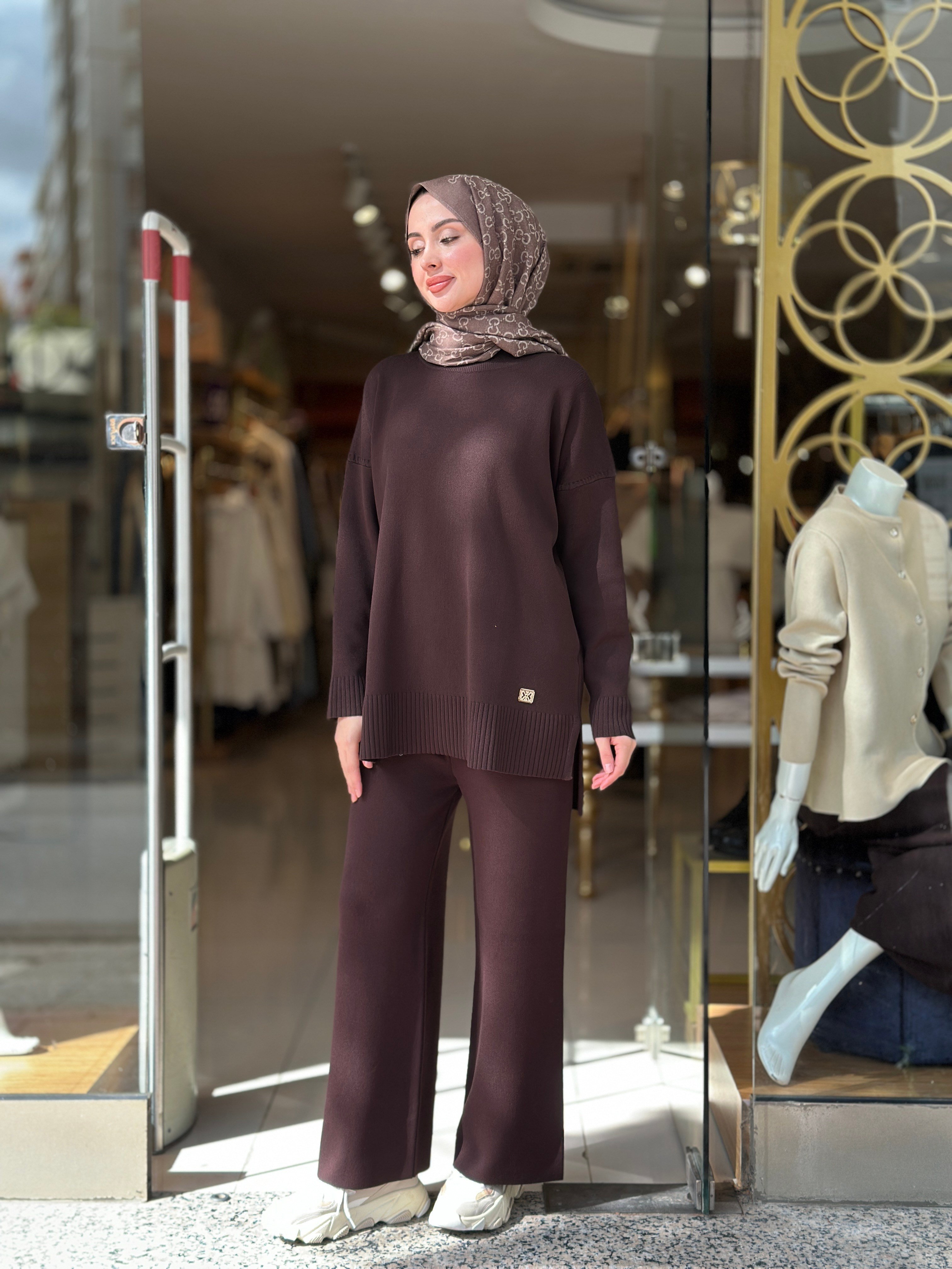 Basic Triko Takım - Kahverengi