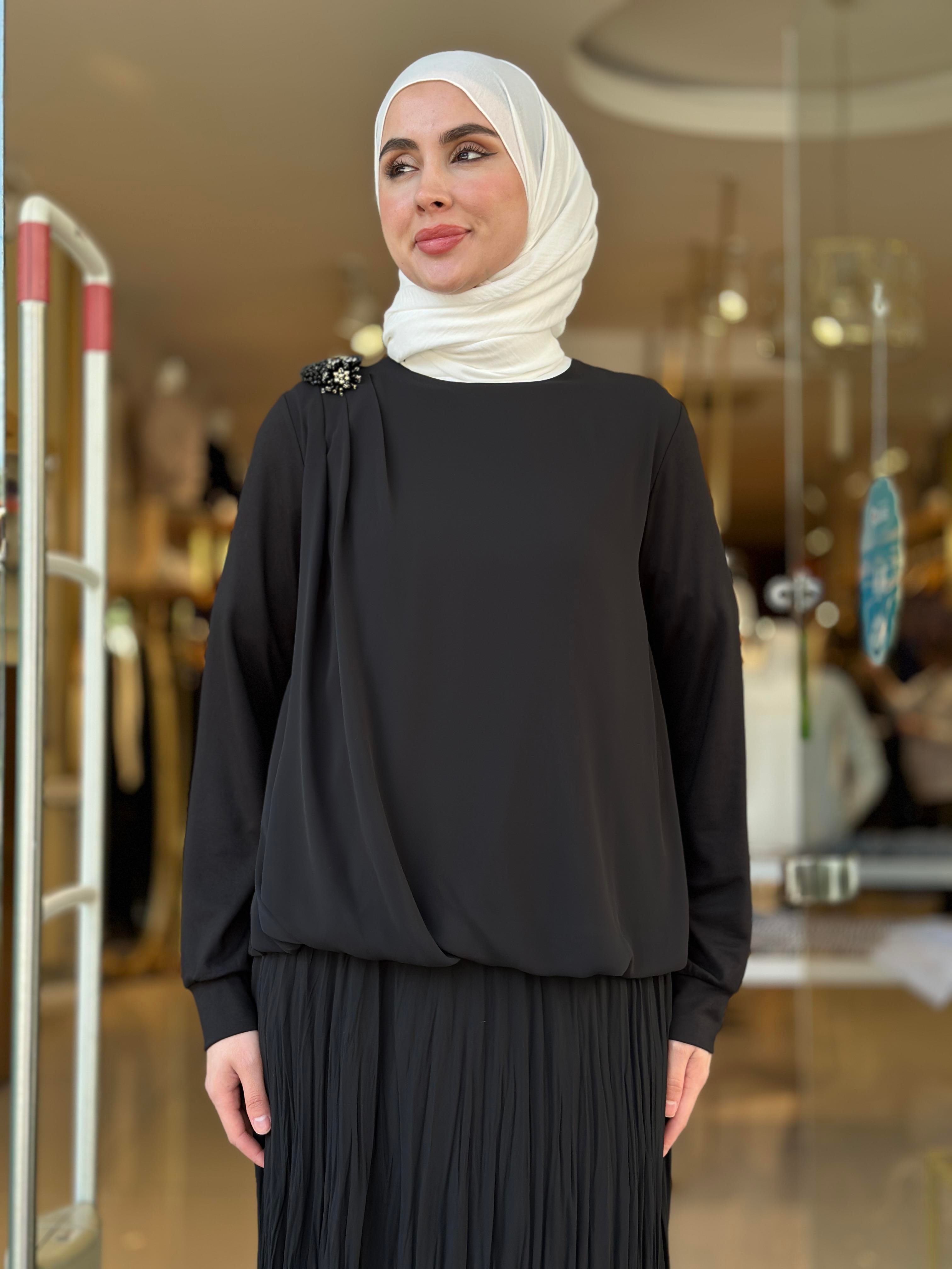Broş Detaylı Tunik - Siyah