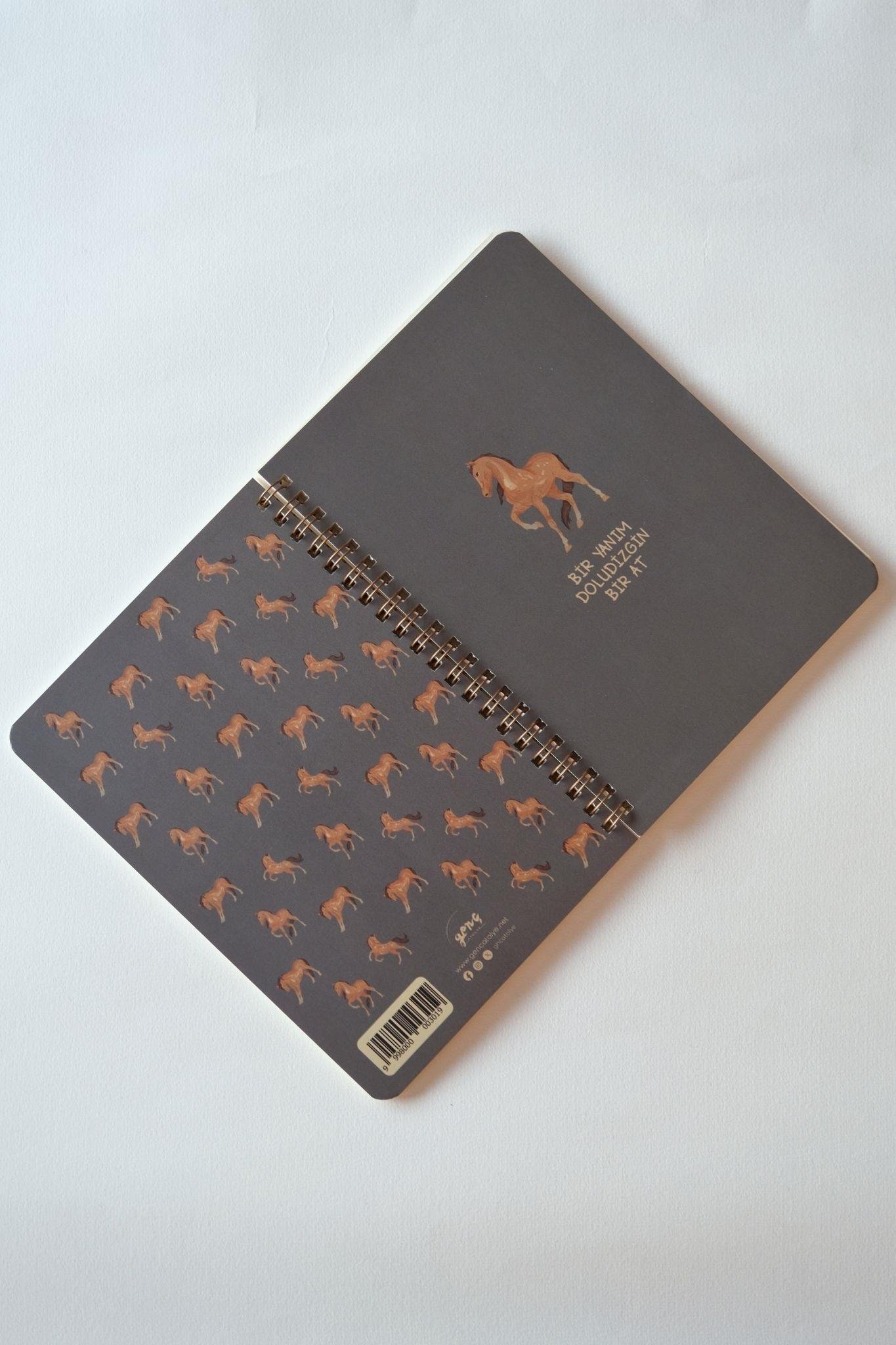 BİR YANIM DOLUDİZGİN BİR AT SPİRALLİ DEFTER