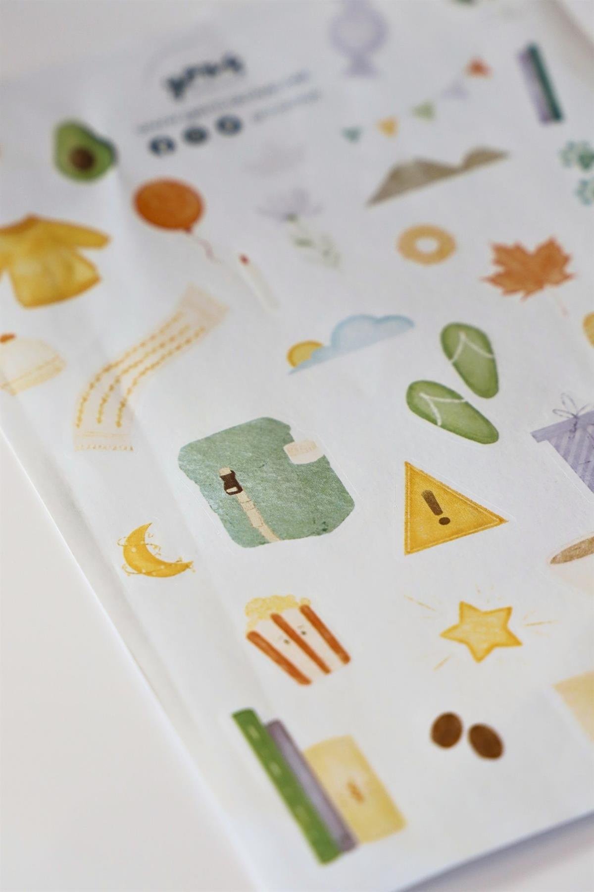 EĞLENCELİ MİNİMAL STICKER