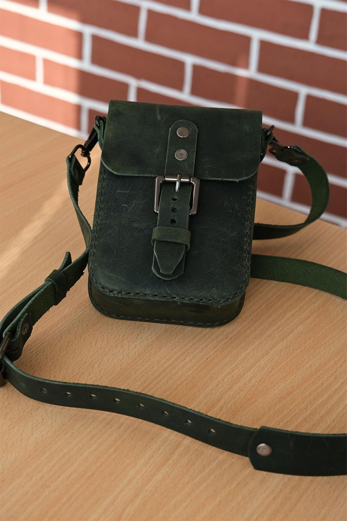 HAKİKİ DERİ OMUZ ÇANTASI YEŞİL