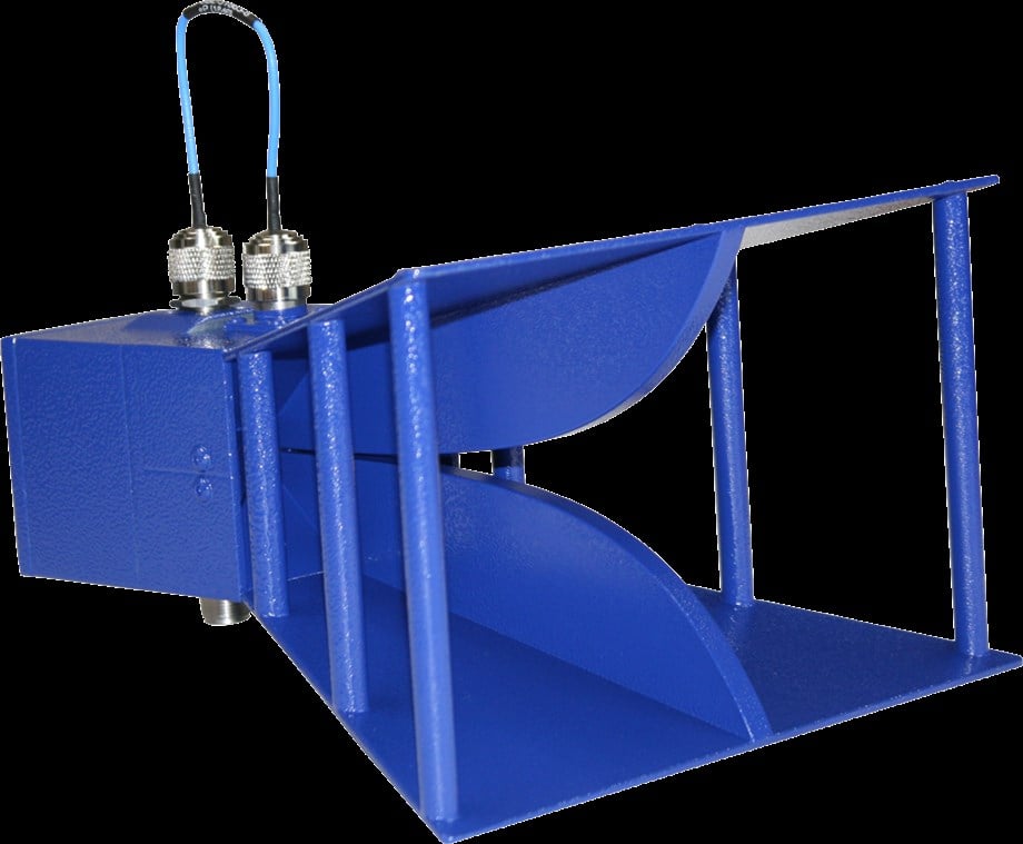 Com-Power Geniş Bant Aktif Horn Anten AHA-118 700 MHz ila 18 GHz