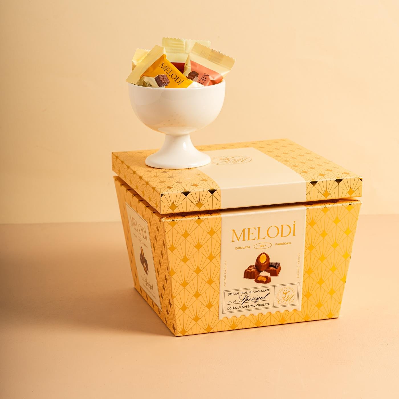 Hedonist Dolgulu Spesiyal Çikolata 400g