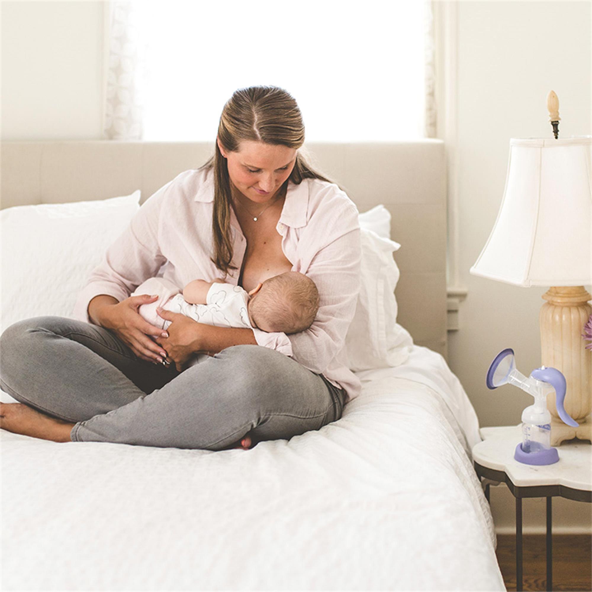 Lansinoh Manuel Göğüs Pompası 