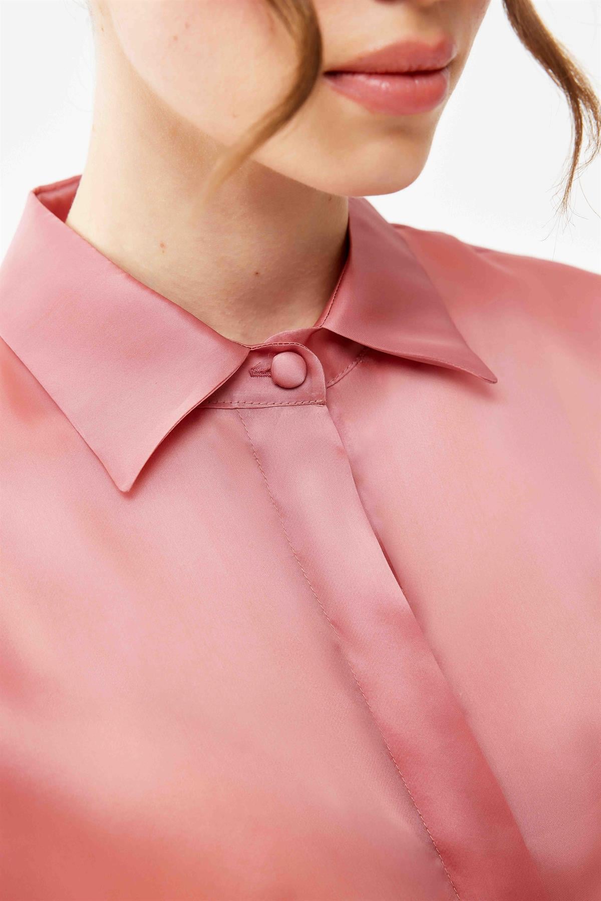 İpek Organze Oversize Pembe Nakış Kol Detaylı Gömlek