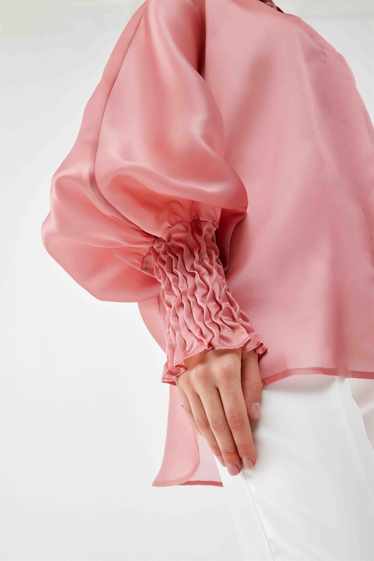 İpek Organze Oversize Pembe Nakış Kol Detaylı Gömlek
