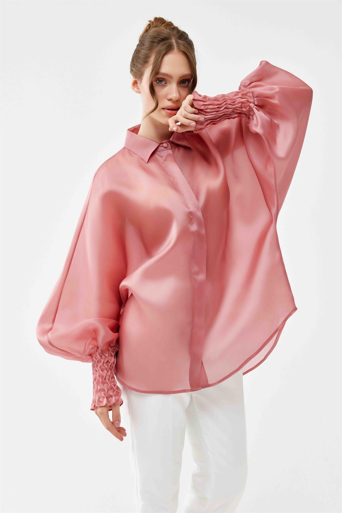 İpek Organze Oversize Pembe Nakış Kol Detaylı Gömlek