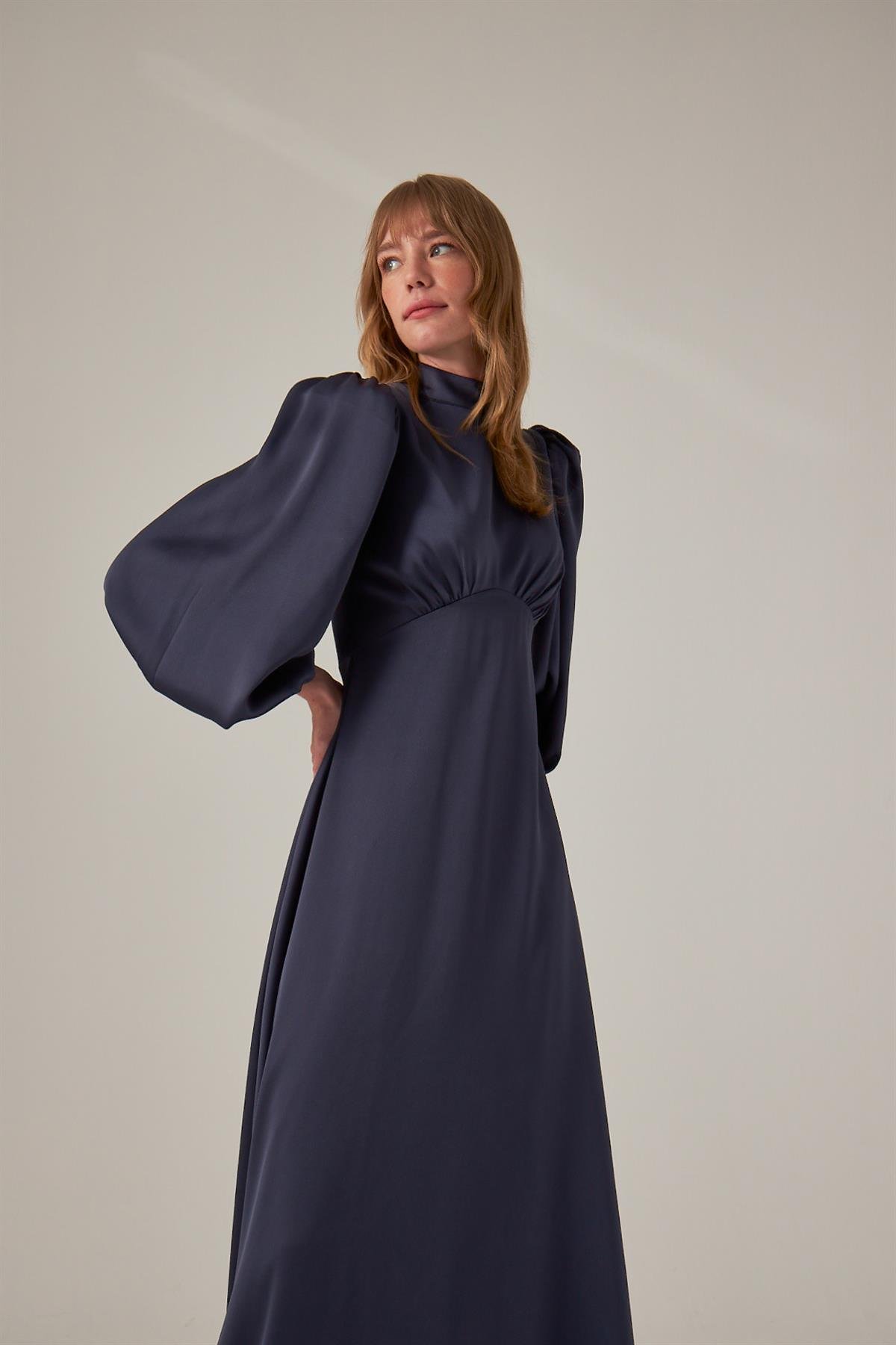 Night Blue Maria