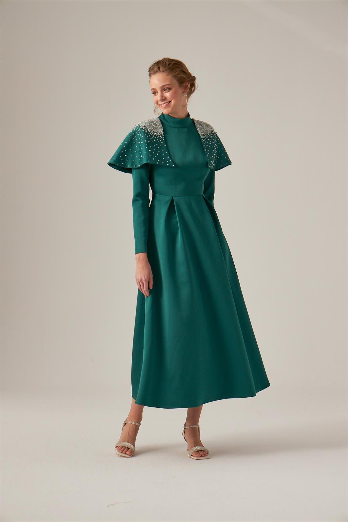 Emerald Green Mirella