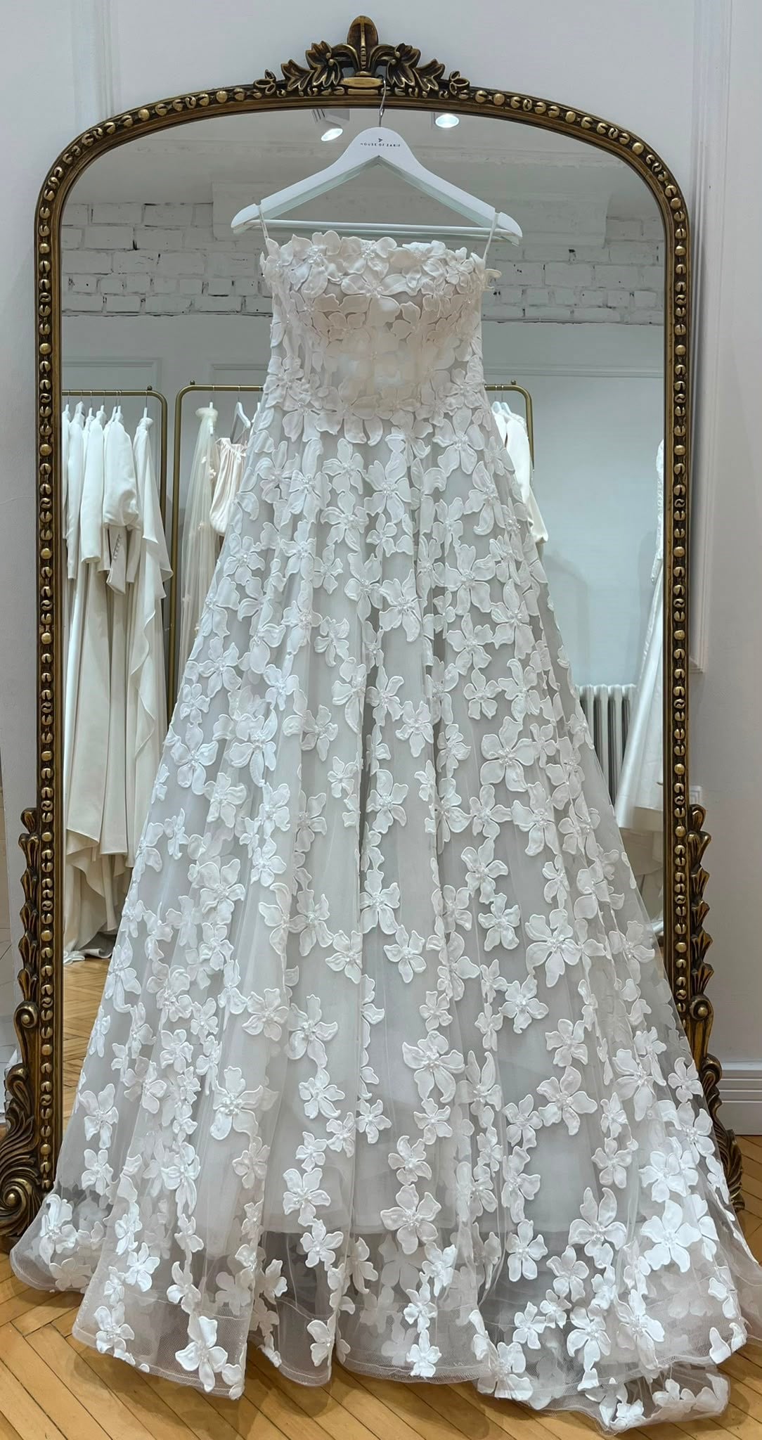 No:166 Vivienne