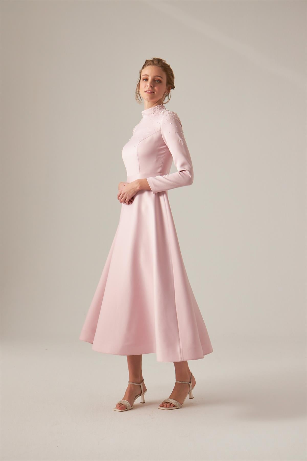 Tiena Pembe