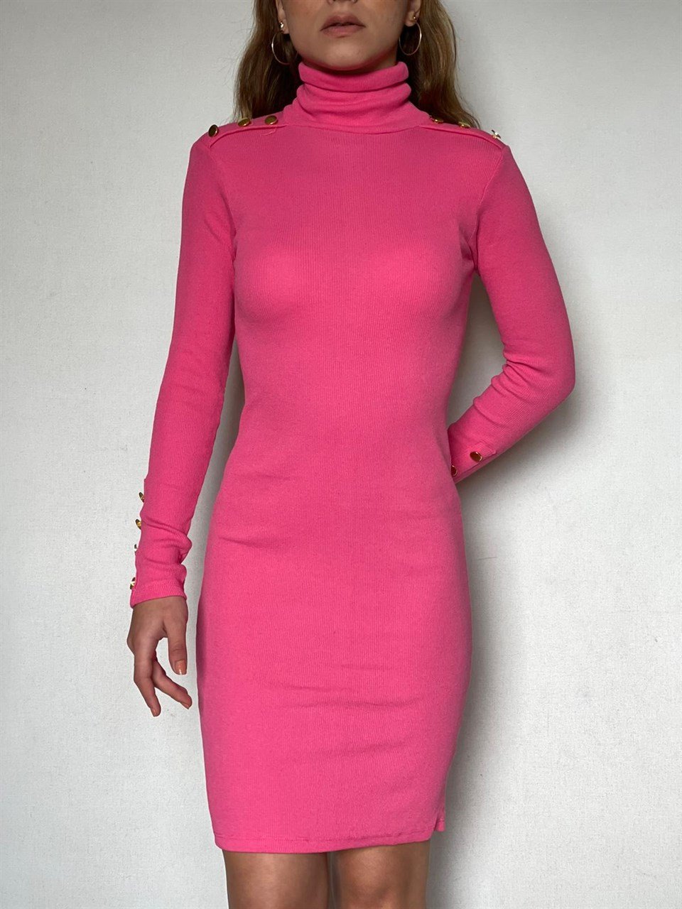  Kaşkorse Kumaş Omuz ve Kol Gold Düğme Detaylı Balıkçı Yaka Elbise