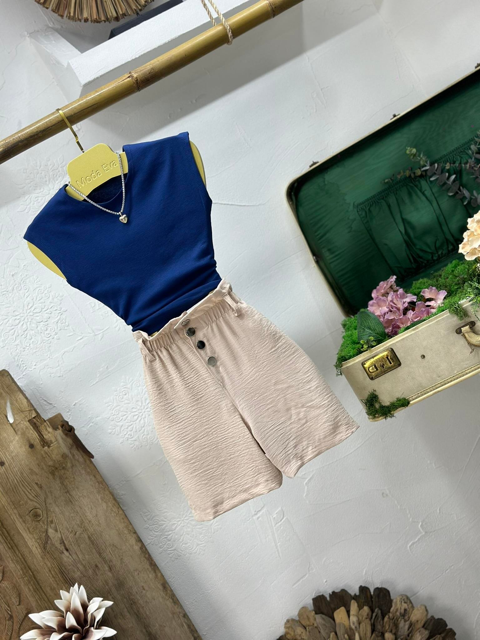 Aerobin Kumaş Düğmeli Şehir Boy Şort 