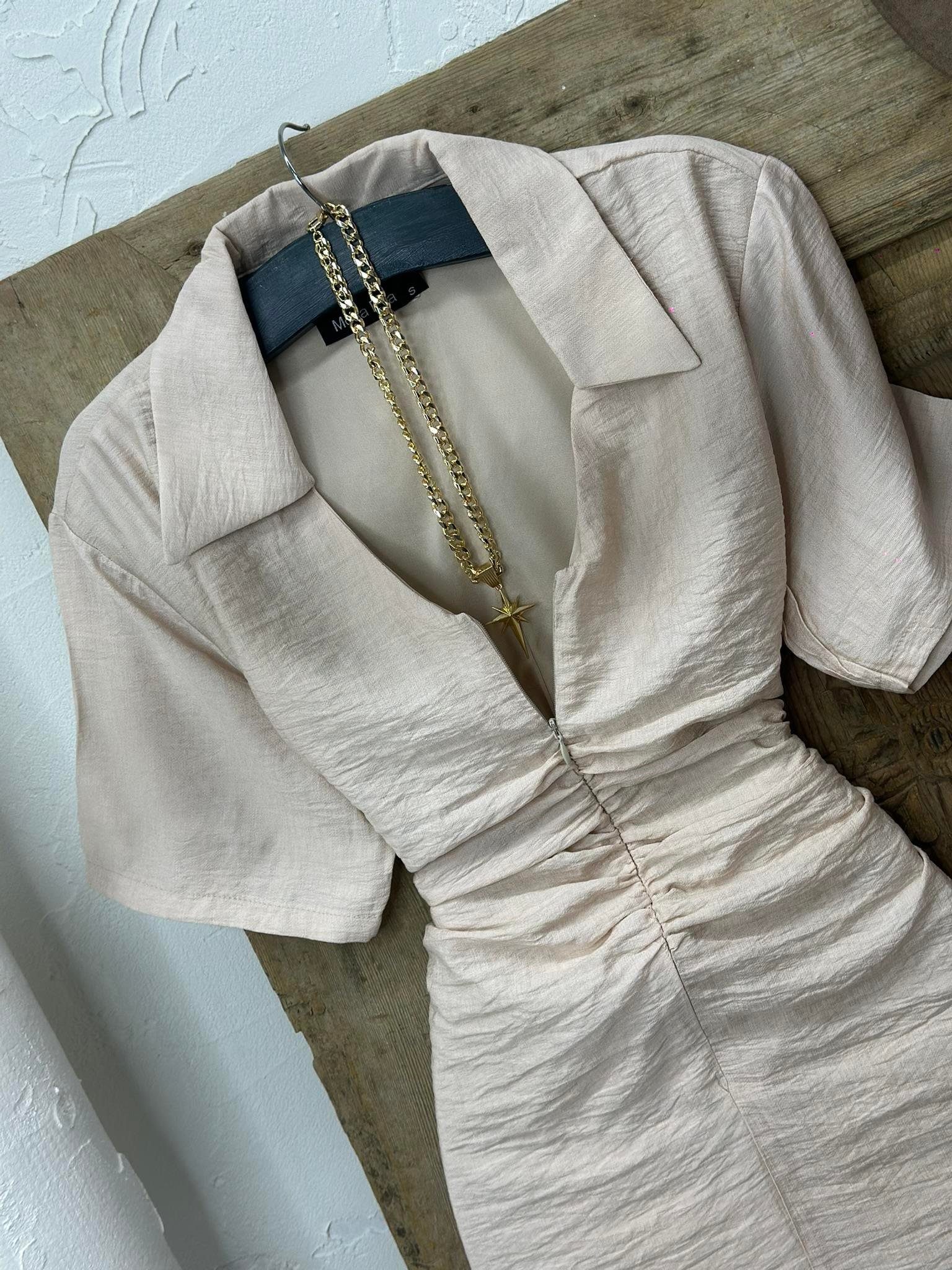 Agaç Kabuğu Kumaş Büzgü Dikişli Fermuar Detay Elbise