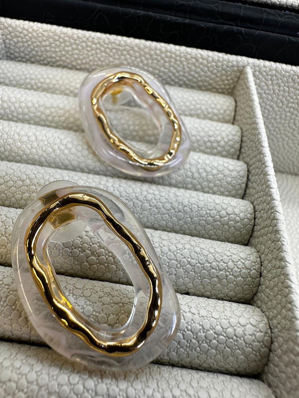 Altın Kaplama Gold Şerit Detaylı Tasarım Küpe