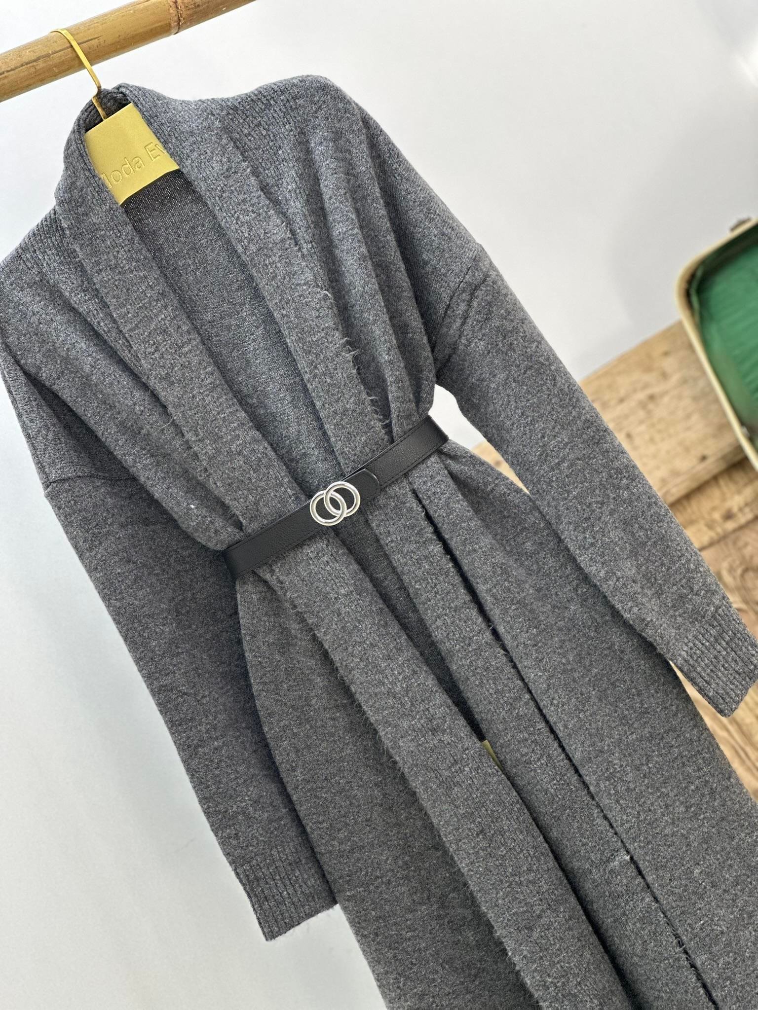 Antrasit Rahat Kesim Uzun Hırka