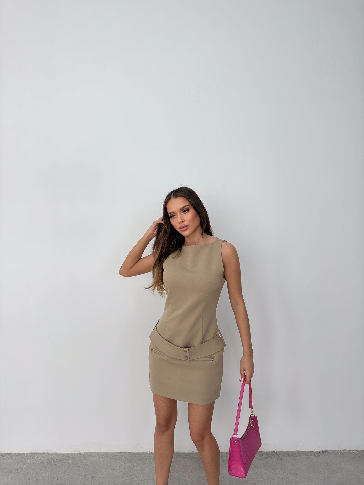 Atlas Kumaş Kemer Detaylı Sıfır Kol Elbise