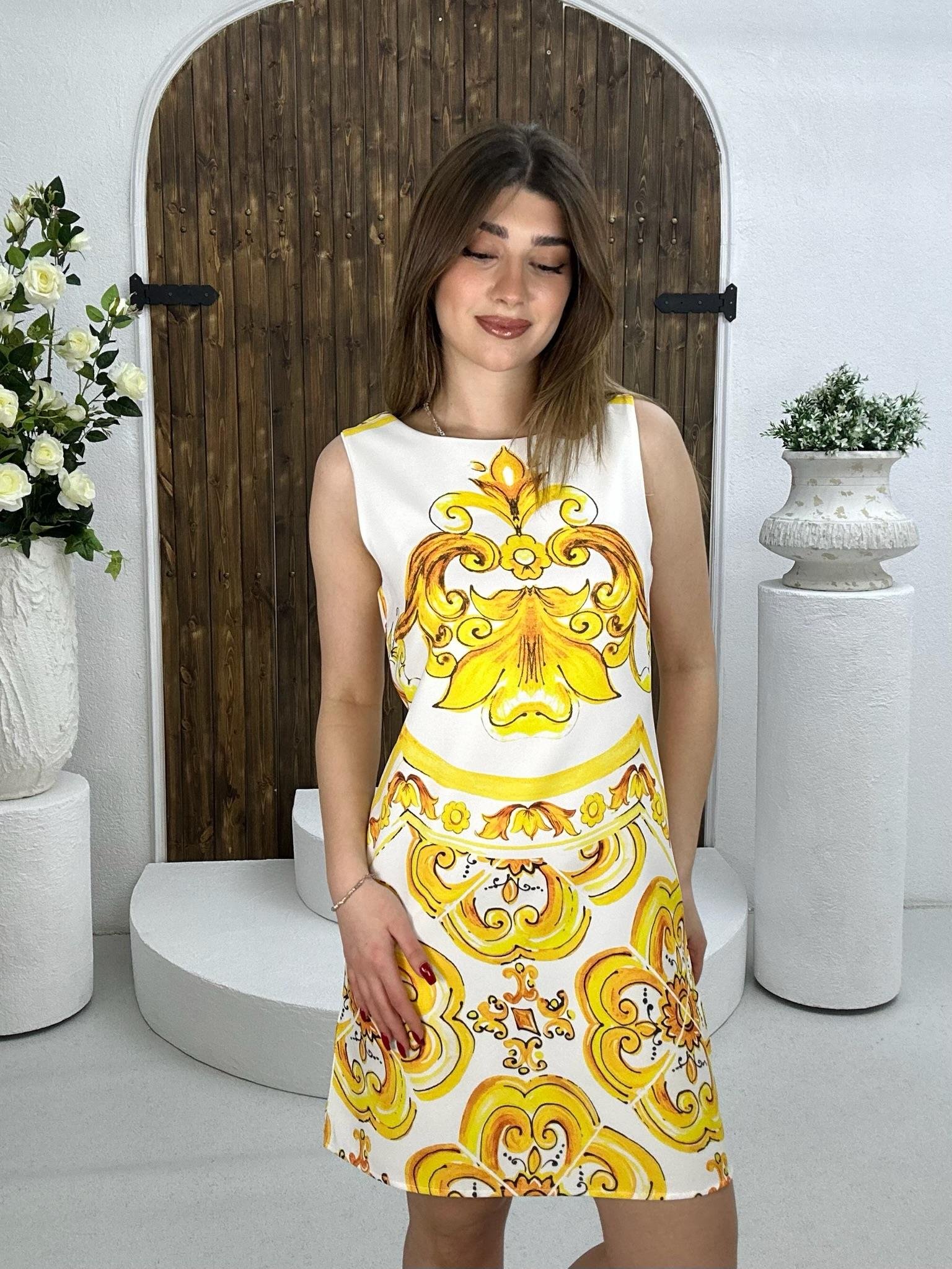 Atlas Kumaş Sırt Detay Rahat Kalıp Tasarım Elbise 