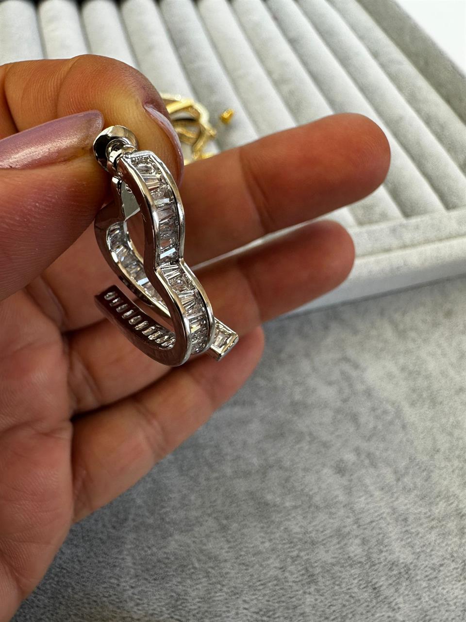 Baget Taşlı Çift Parçalı Kalp Küpe