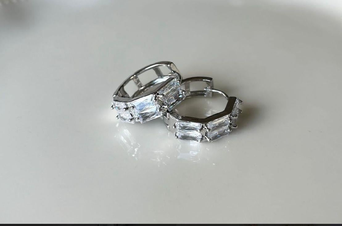 Baget Zirkon Taşlı Altın Kaplama Halka  Çelik Küpe