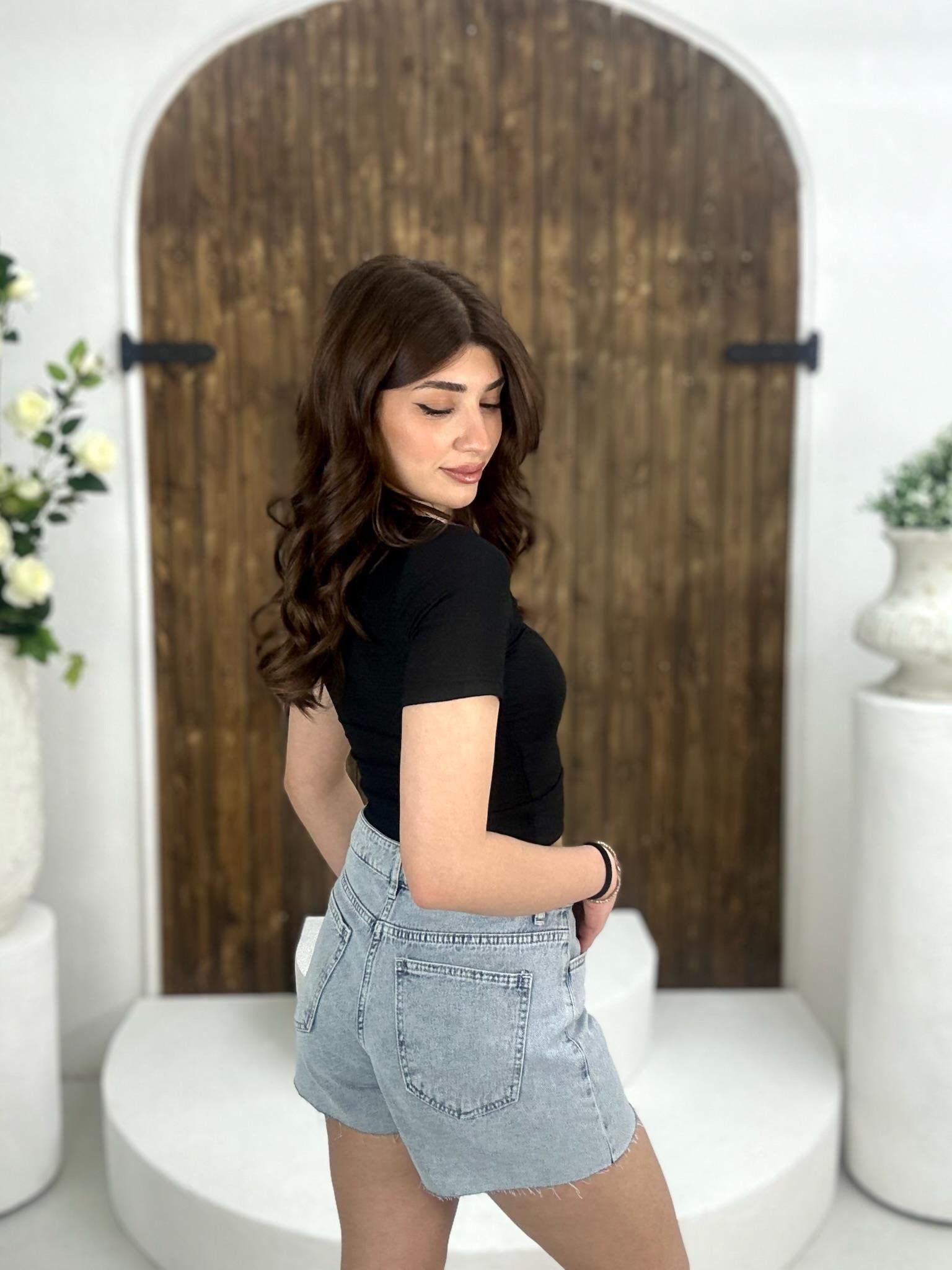 Basic Kesik Paça Jean Şort